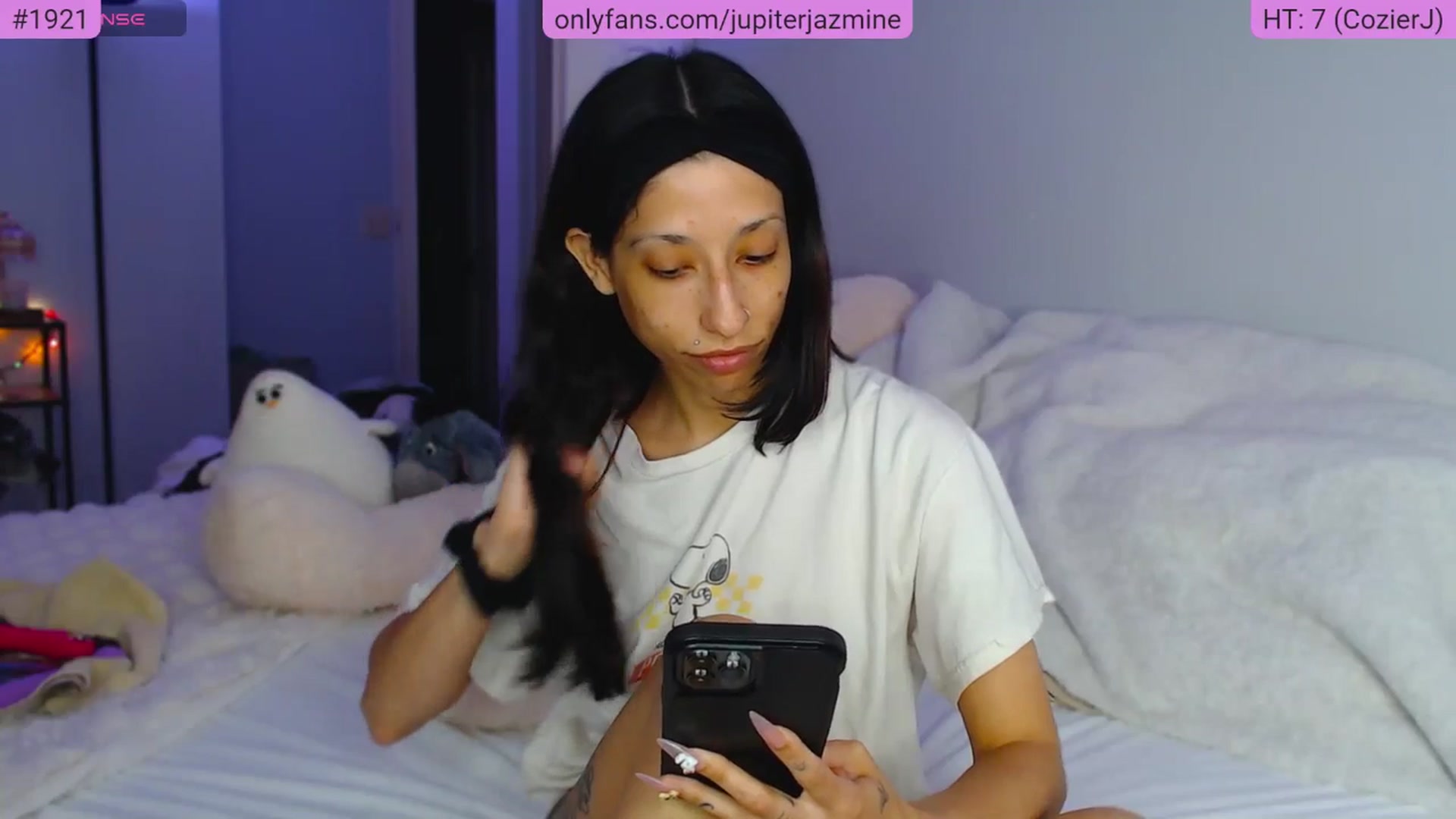 Gallery image thumbnail from coconutbunz's myfreecams stream on, 05/04/2026, 15:47 image 12 of 20