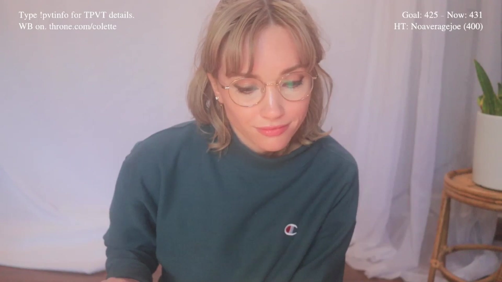 Gallery image thumbnail from colette's myfreecams stream on, 01/28/2026, 20:20 image 18 of 20