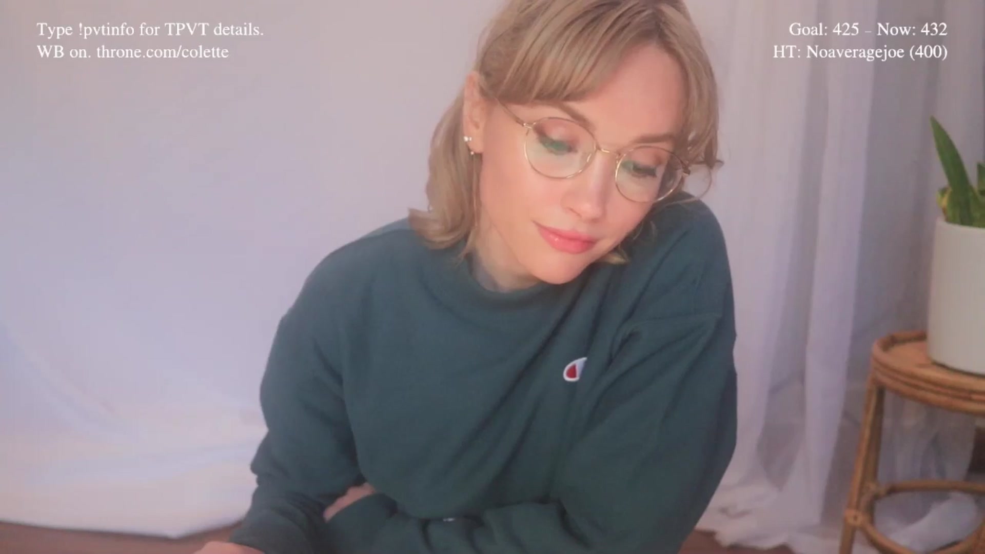 Gallery image thumbnail from colette's myfreecams stream on, 01/28/2026, 20:20 image 15 of 20