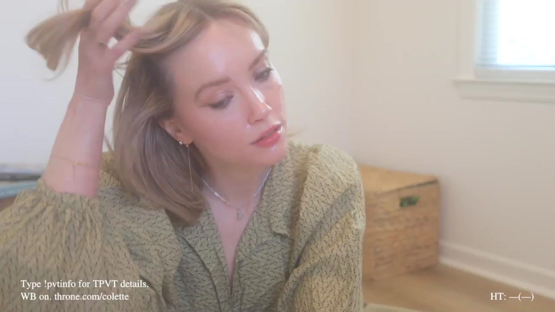 Gallery image thumbnail from colette's myfreecams stream on, 04/01/2026, 20:31 image 1 of 20