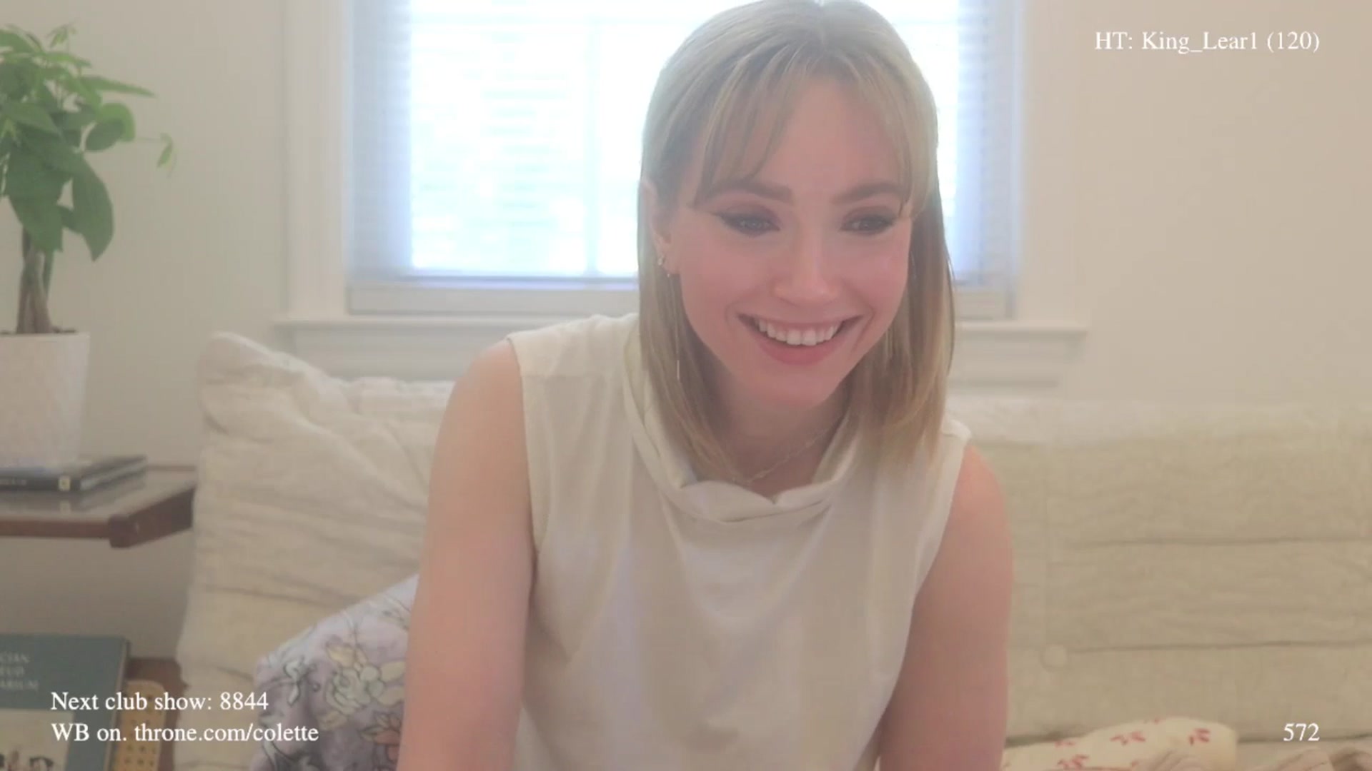 Gallery image thumbnail from colette's myfreecams stream on, 04/16/2026, 18:55 image 13 of 20