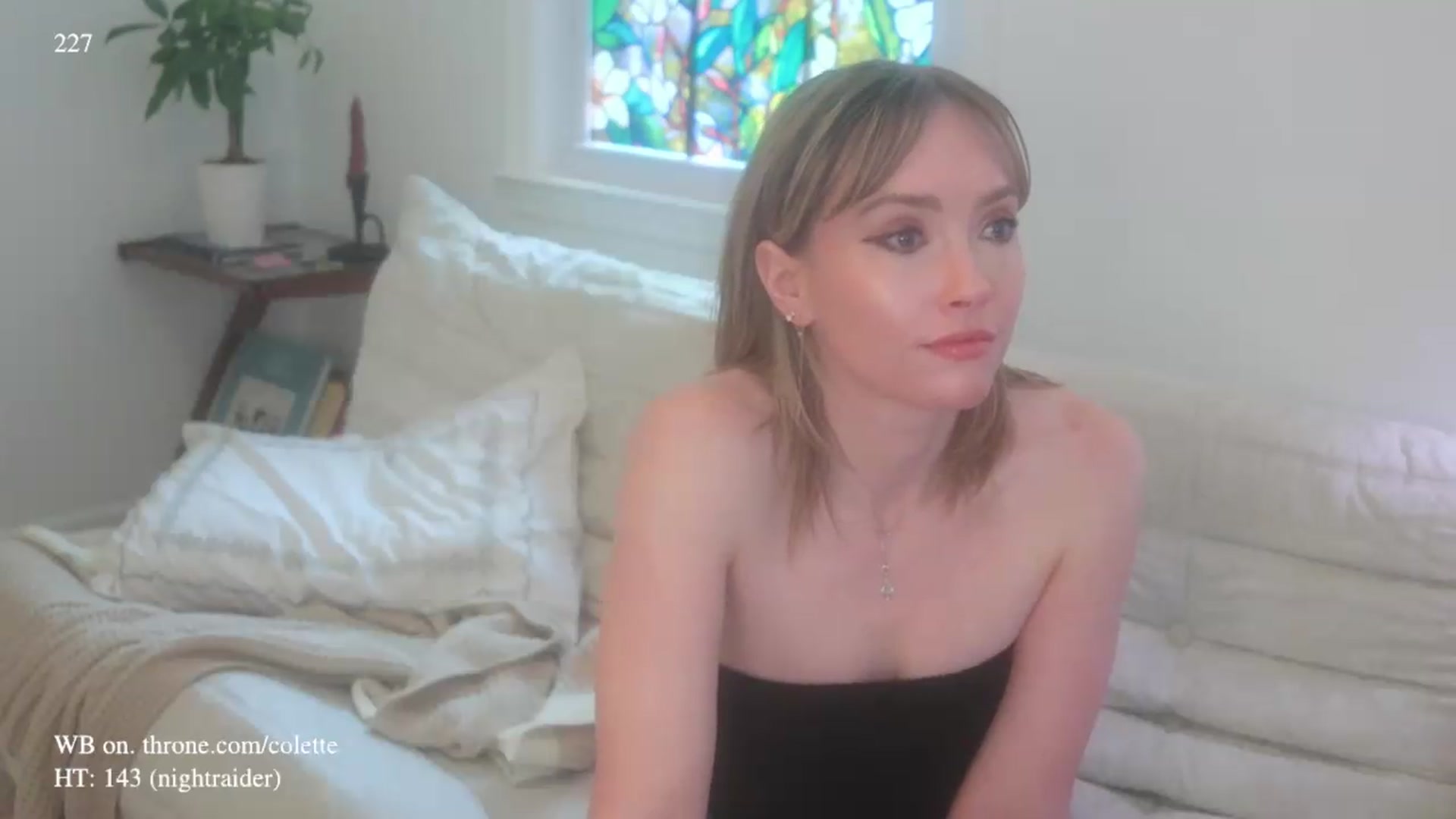 Gallery image thumbnail from colette's myfreecams stream on, 06/30/2026, 19:34 image 18 of 20