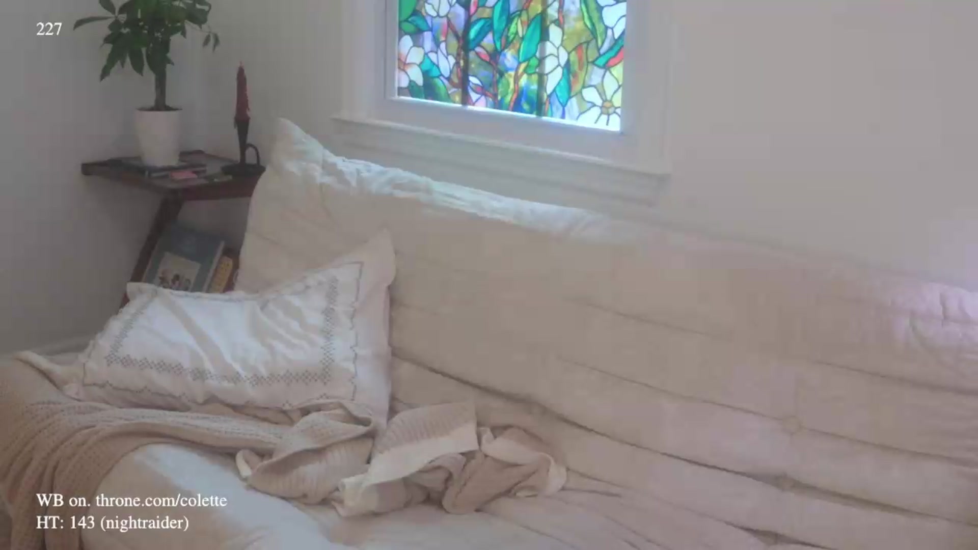 Gallery image thumbnail from colette's myfreecams stream on, 06/30/2026, 19:34 image 17 of 20