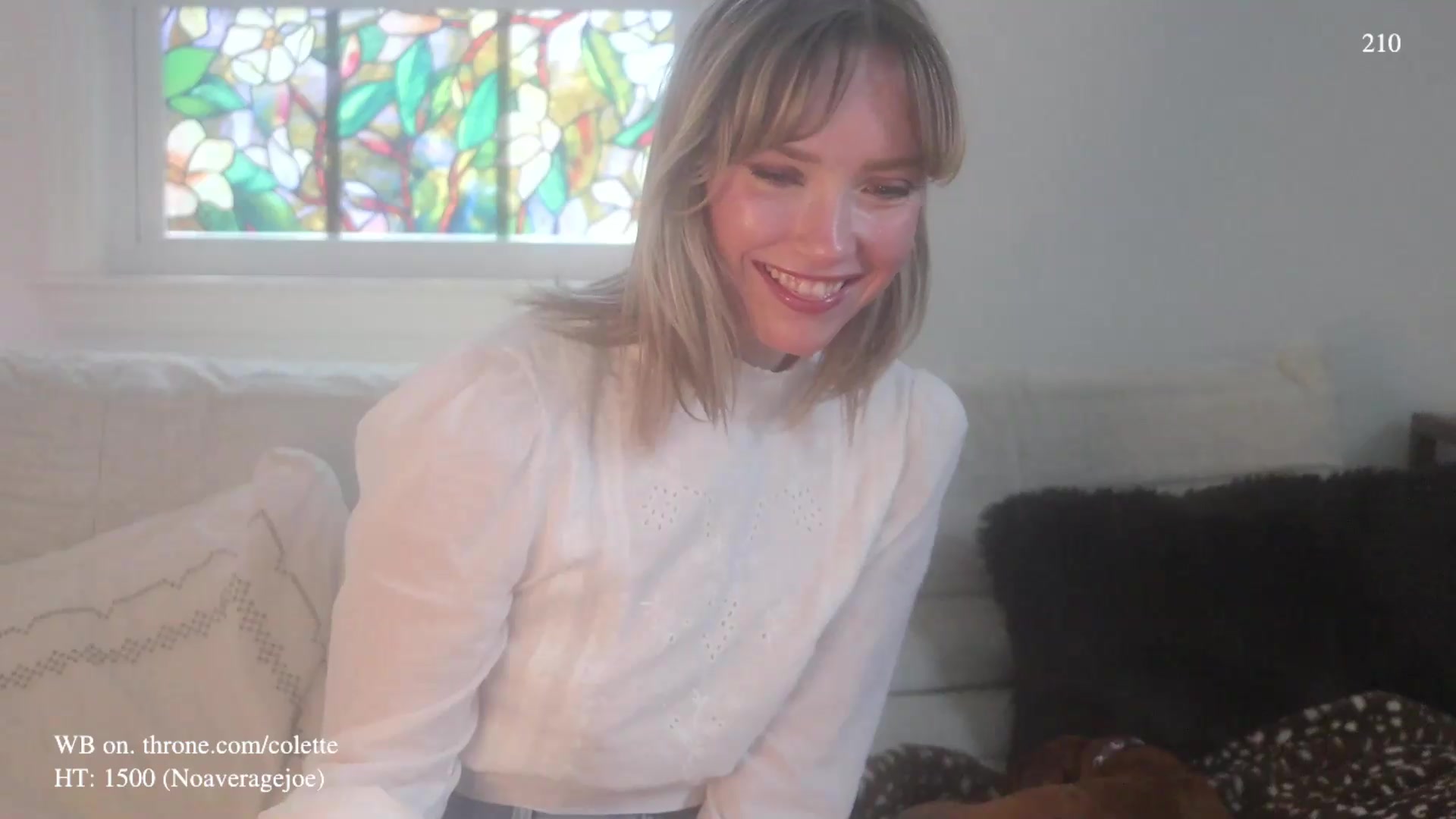 Gallery image thumbnail from colette's myfreecams stream on, 08/28/2026, 20:33 image 16 of 20