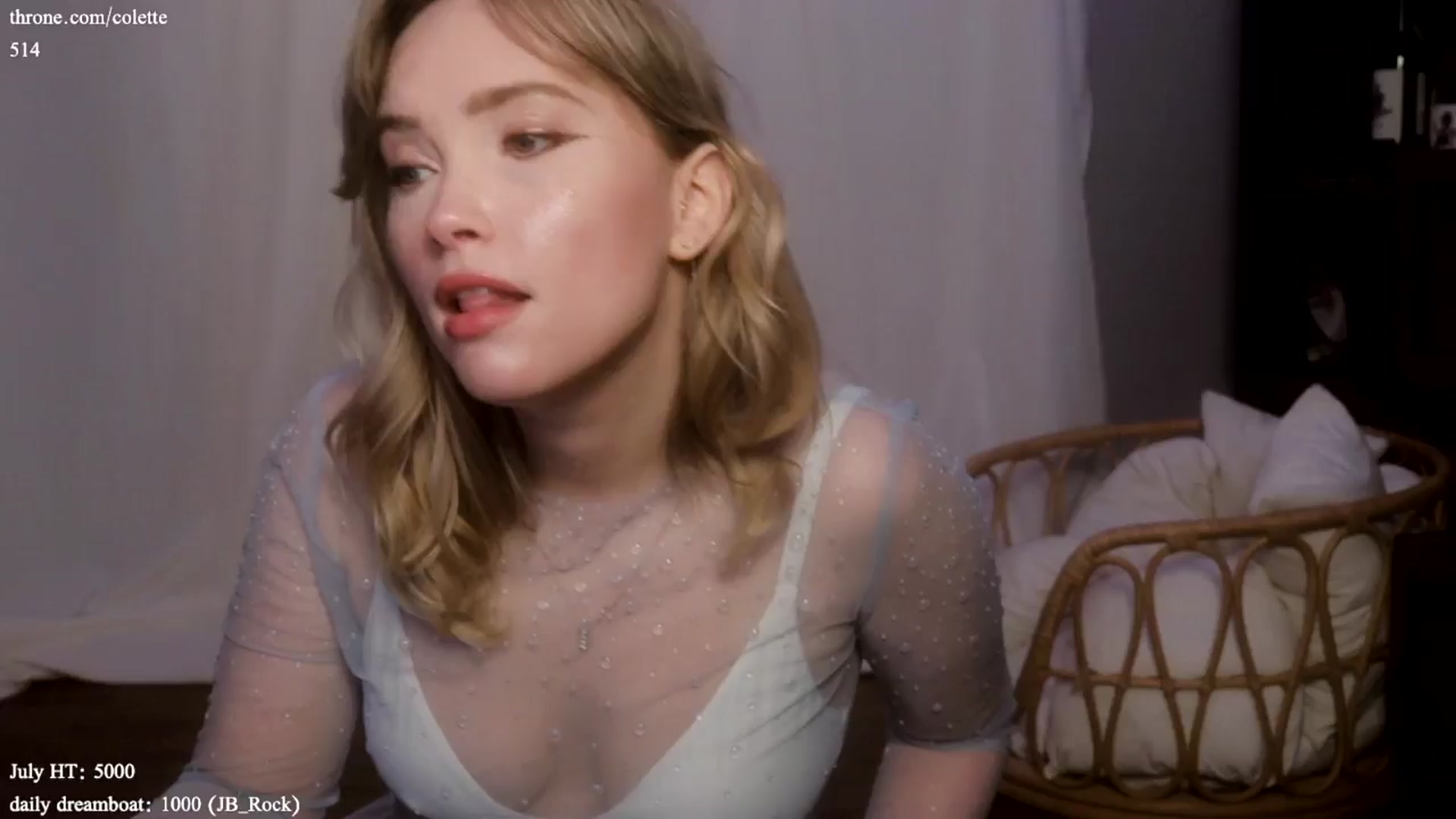 Gallery image thumbnail from coletteclaude's myfreecams stream on, 07/25/2024, 20:12 image 5 of 20