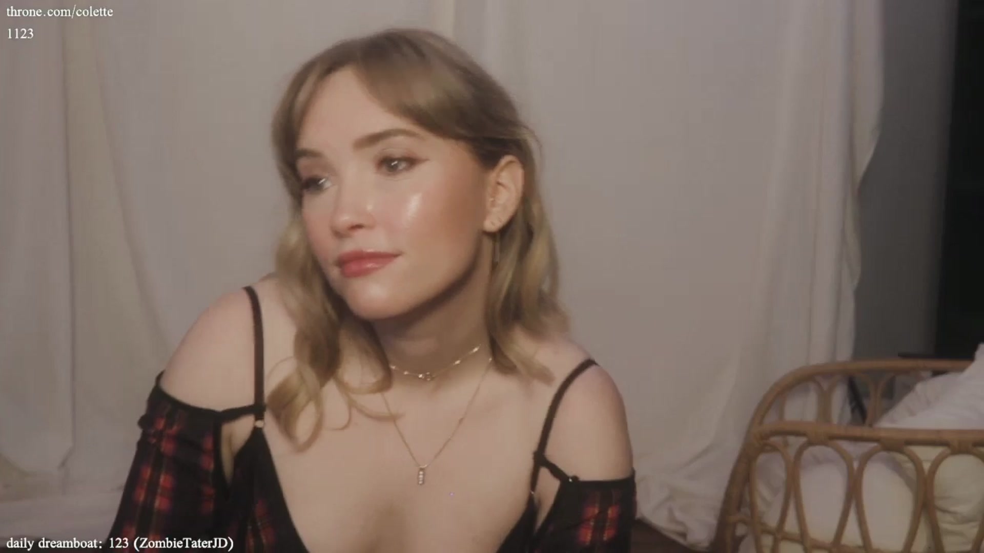 Gallery image thumbnail from coletteclaude's myfreecams stream on, 08/01/2024, 17:42 image 9 of 20
