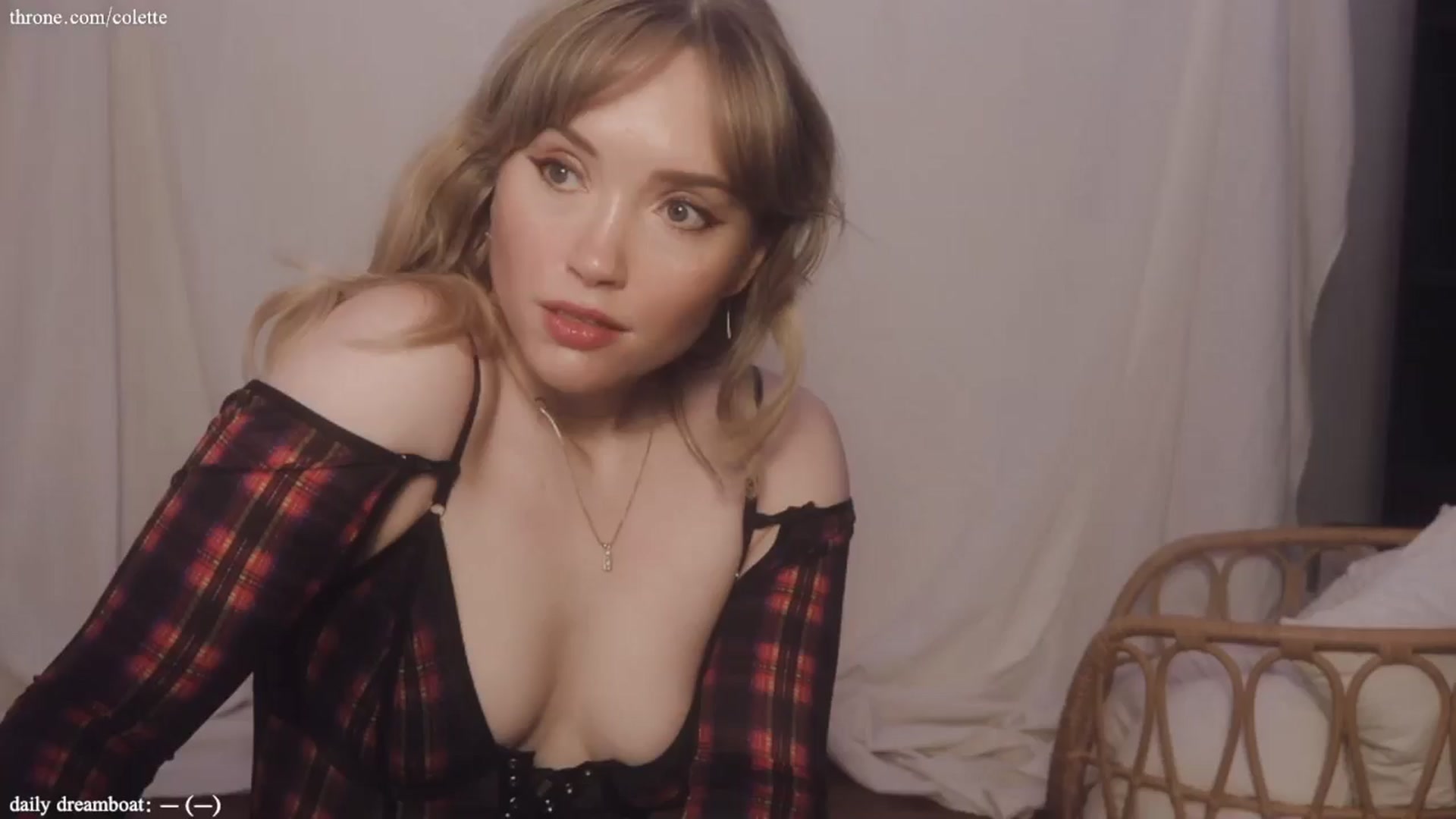 Gallery image thumbnail from coletteclaude's myfreecams stream on, 08/01/2024, 17:42 image 1 of 20