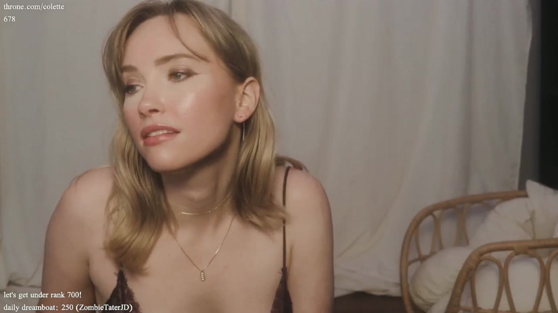 Gallery image thumbnail from coletteclaude's myfreecams stream on, 08/02/2024, 20:10 image 15 of 20