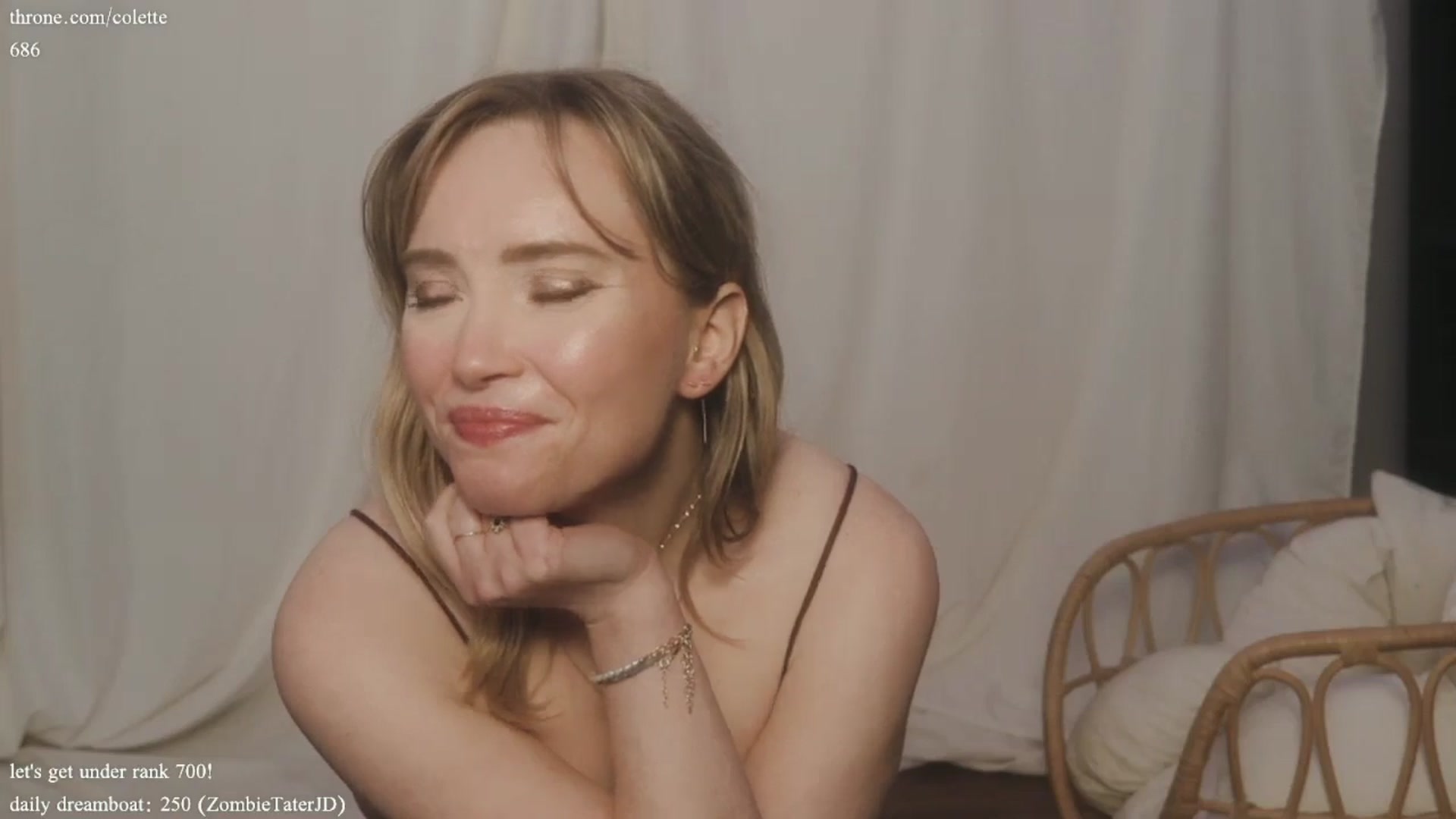 Gallery image thumbnail from coletteclaude's myfreecams stream on, 08/02/2024, 20:10 image 13 of 20