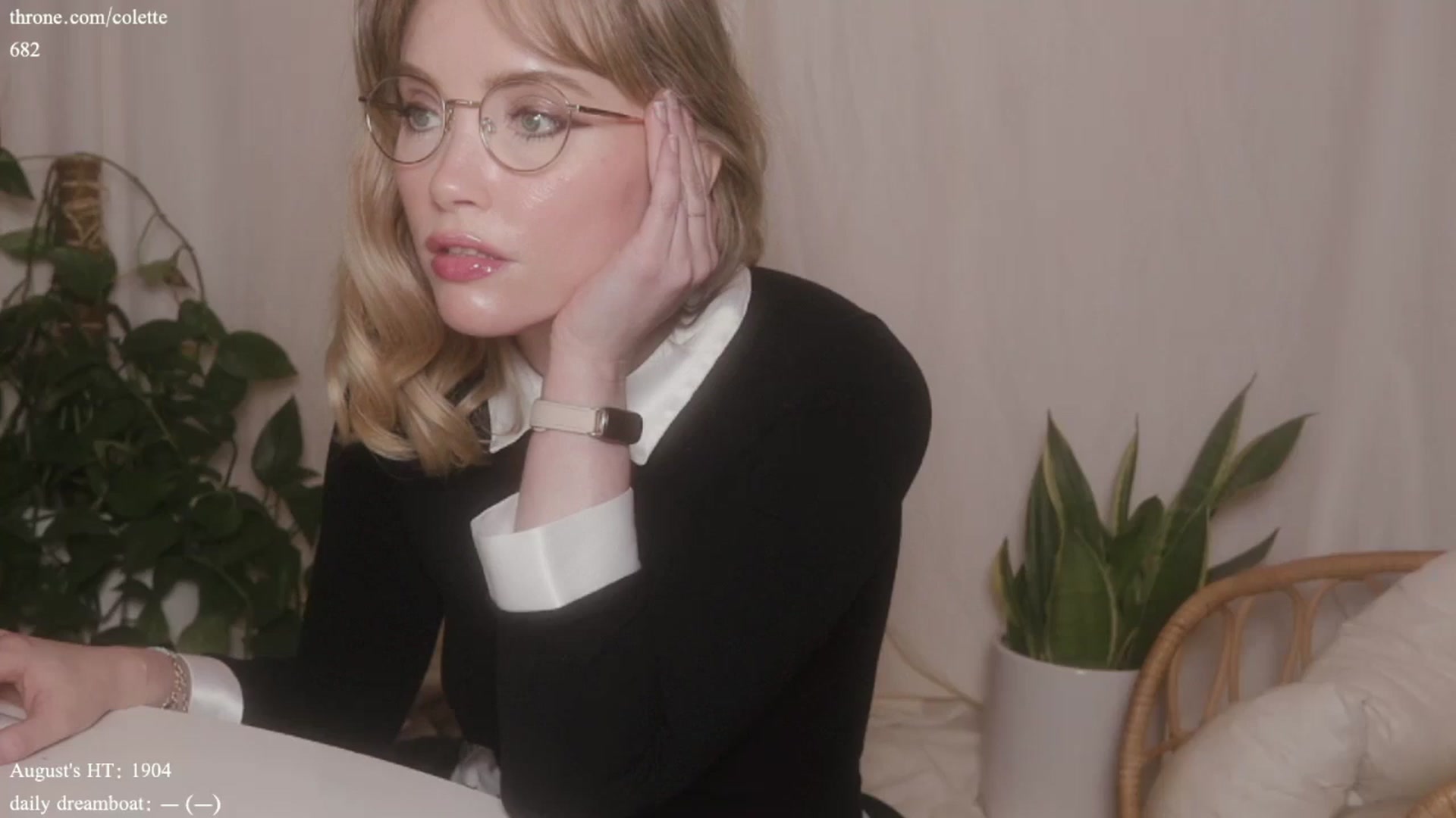 Gallery image thumbnail from coletteclaude's myfreecams stream on, 08/06/2024, 19:01 image 1 of 20