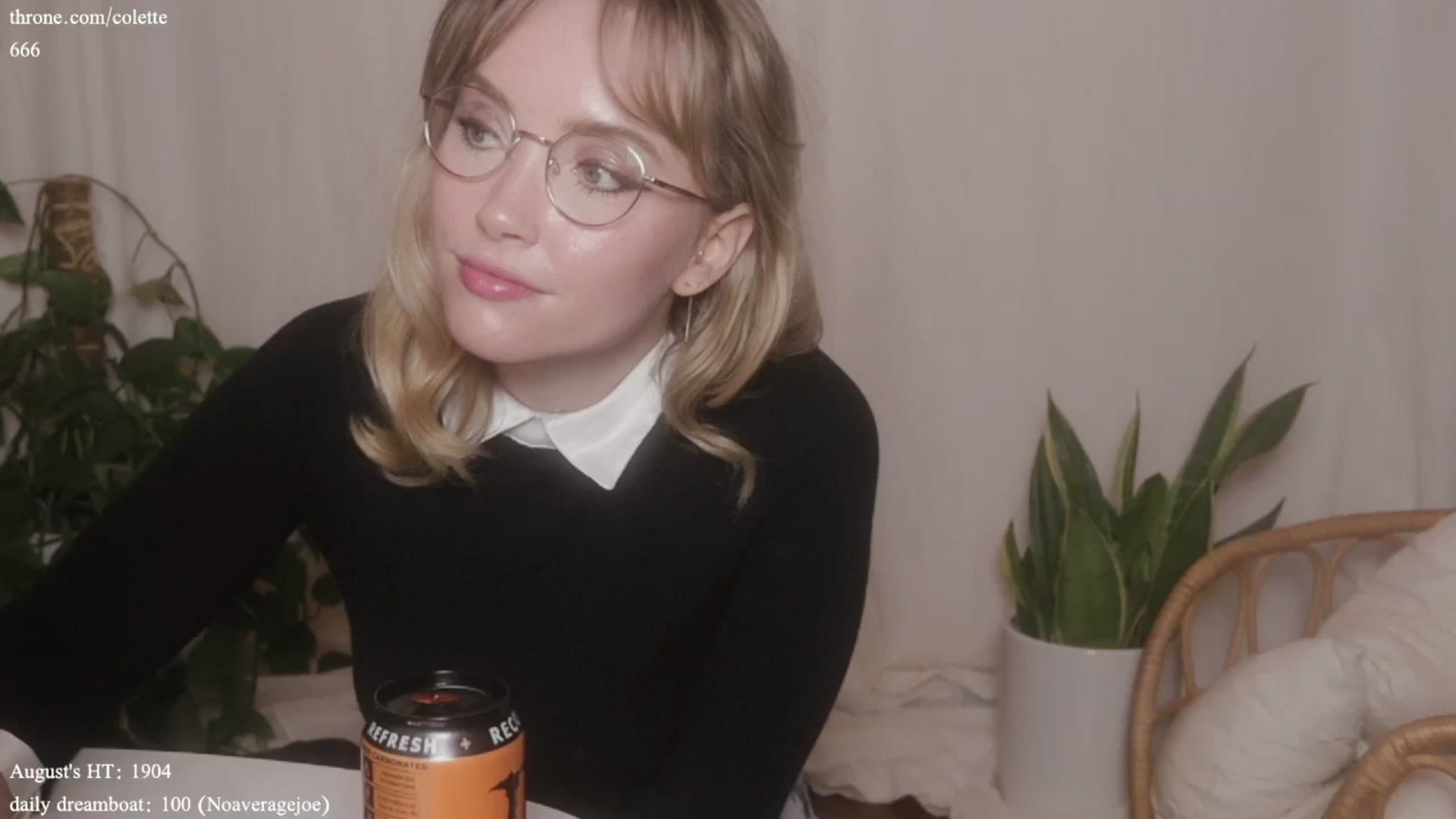 Gallery image thumbnail from coletteclaude's myfreecams stream on, 08/06/2024, 19:01 image 7 of 20