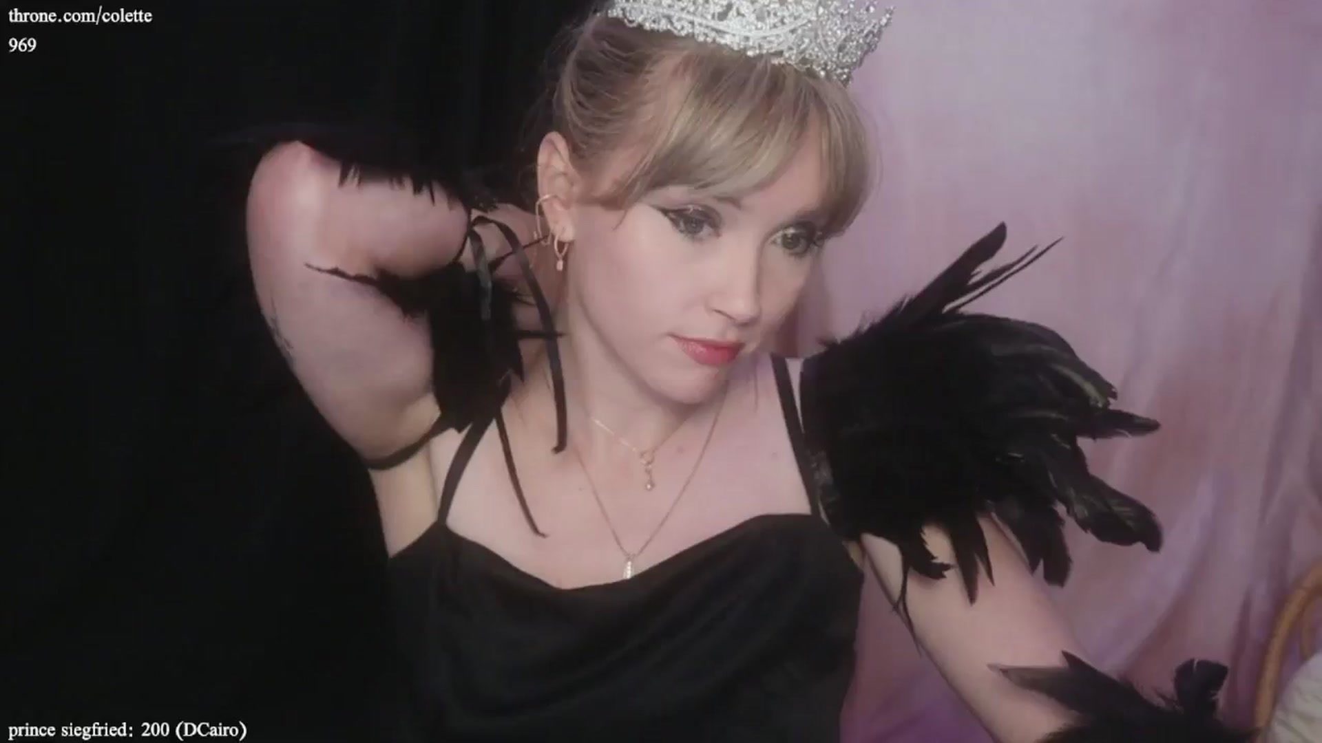 Gallery image thumbnail from coletteclaude's myfreecams stream on, 10/28/2024, 20:27 image 5 of 20