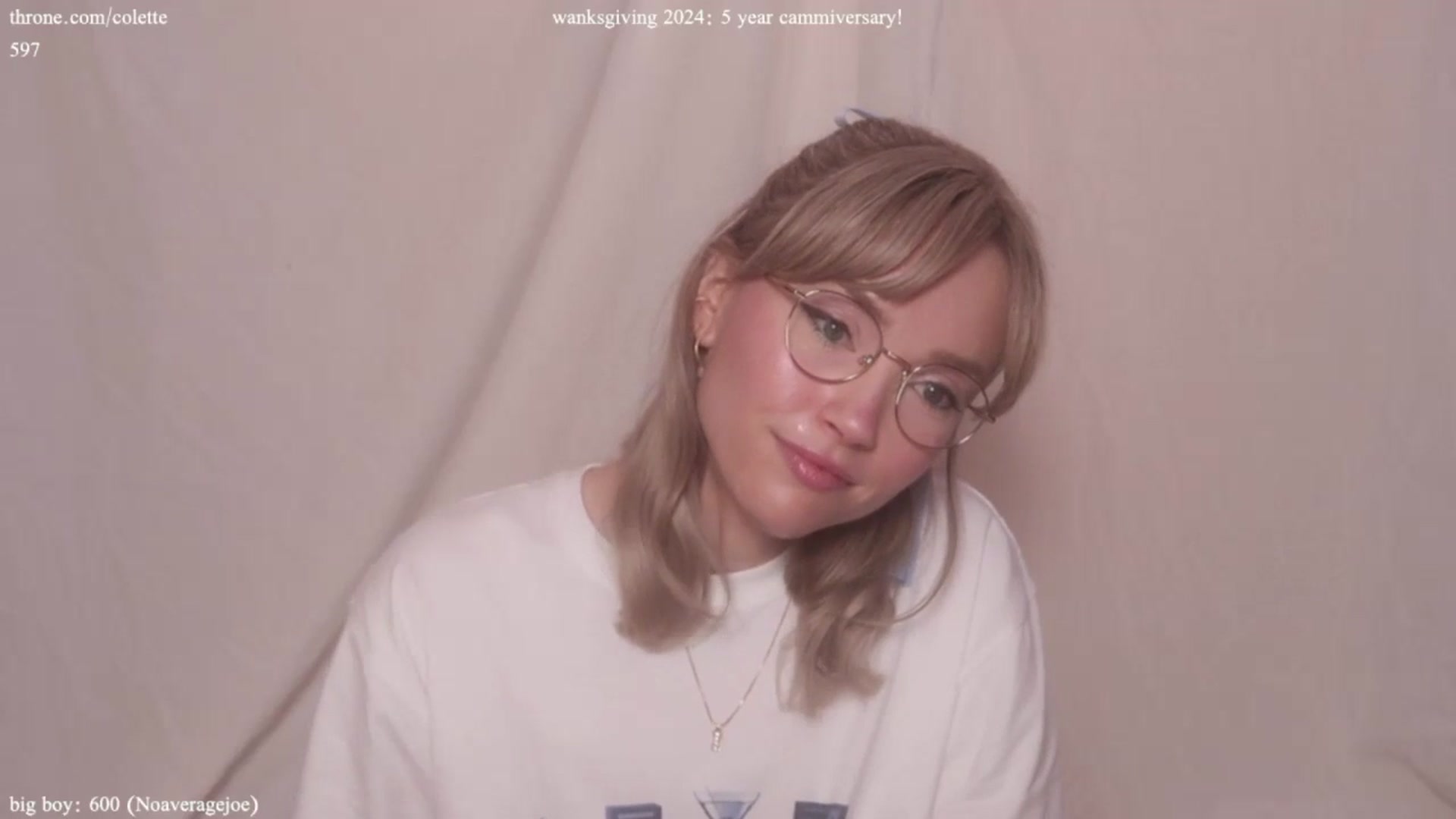 Gallery image thumbnail from coletteclaude's myfreecams stream on, 11/01/2024, 18:20 image 14 of 20