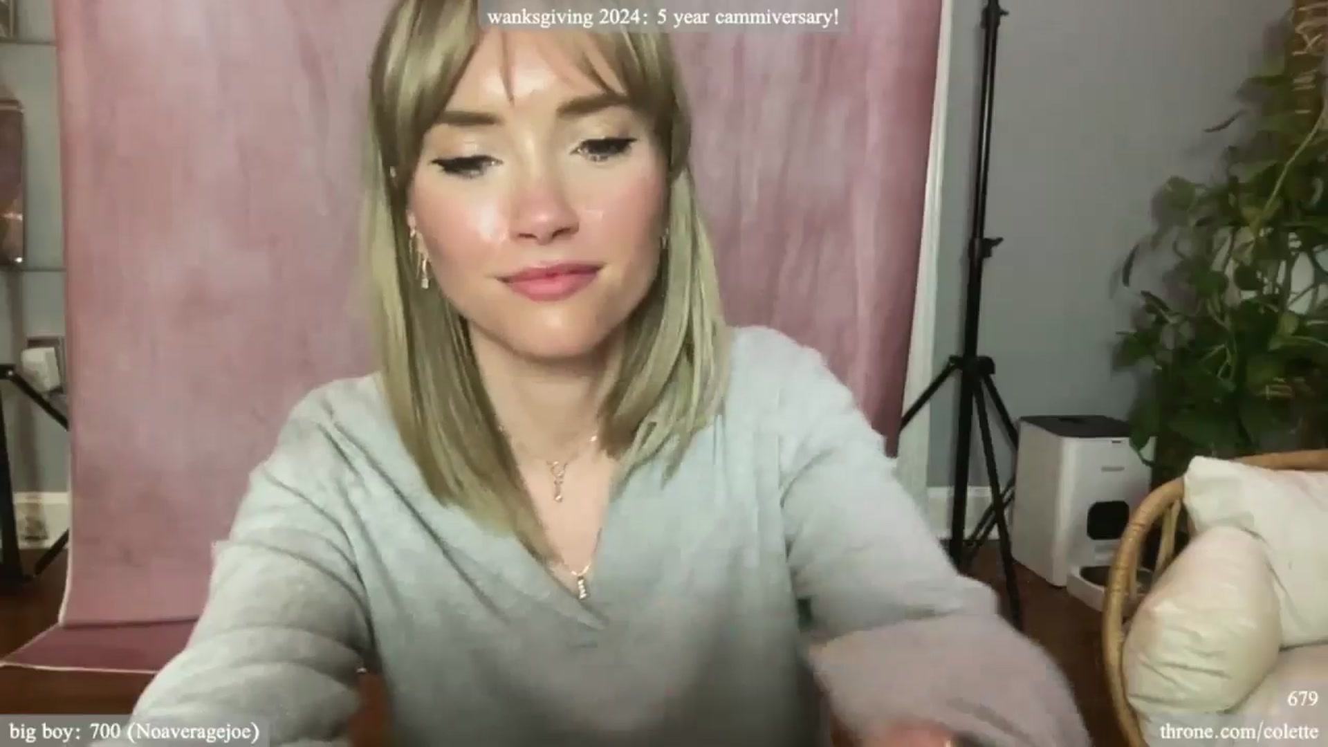 Gallery image thumbnail from coletteclaude's myfreecams stream on, 11/07/2024, 21:10 image 17 of 20