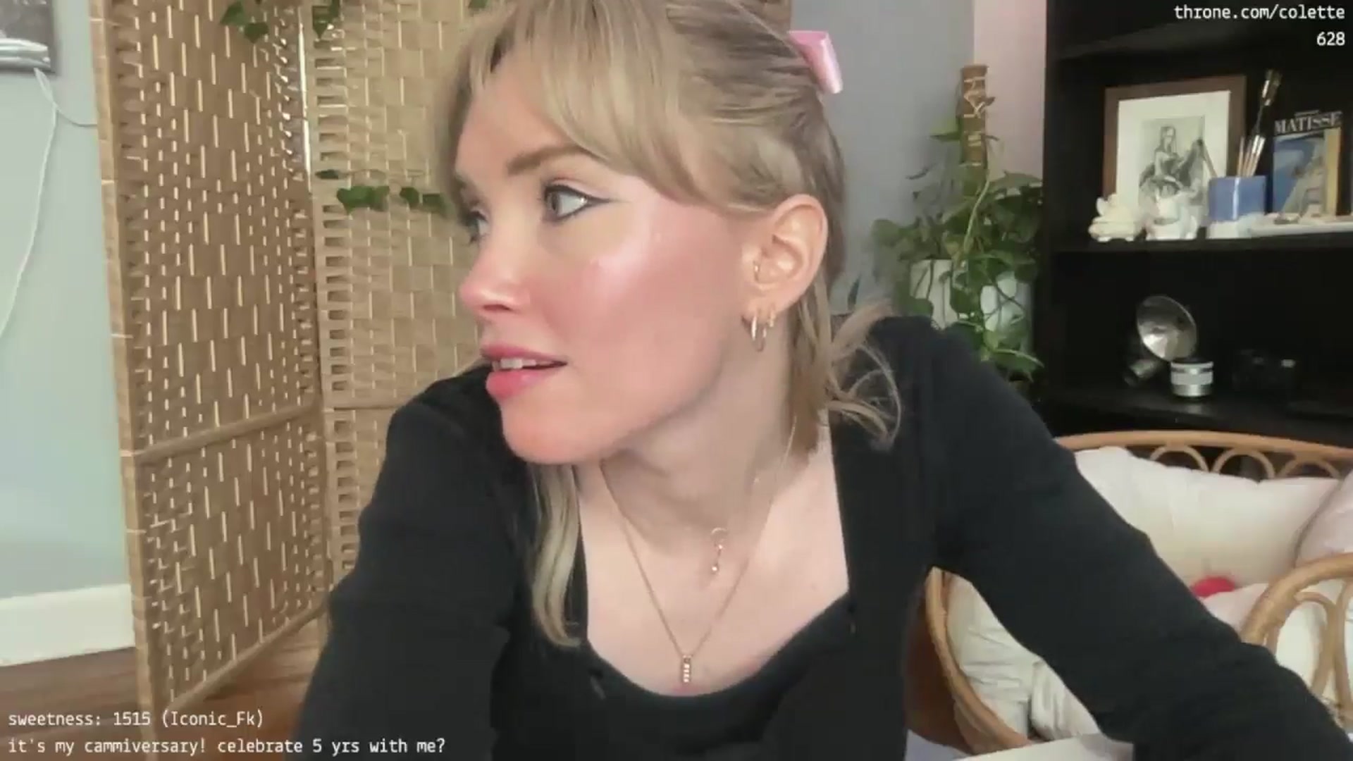 Gallery image thumbnail from coletteclaude's myfreecams stream on, 11/08/2024, 22:04 image 10 of 20