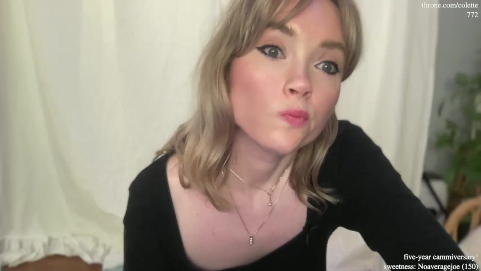 Gallery image thumbnail from coletteclaude's myfreecams stream on, 11/11/2024, 21:39 image 17 of 20