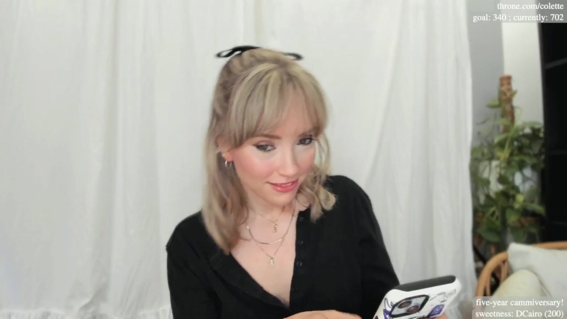 Gallery image thumbnail from coletteclaude's myfreecams stream on, 11/13/2024, 21:13 image 6 of 20