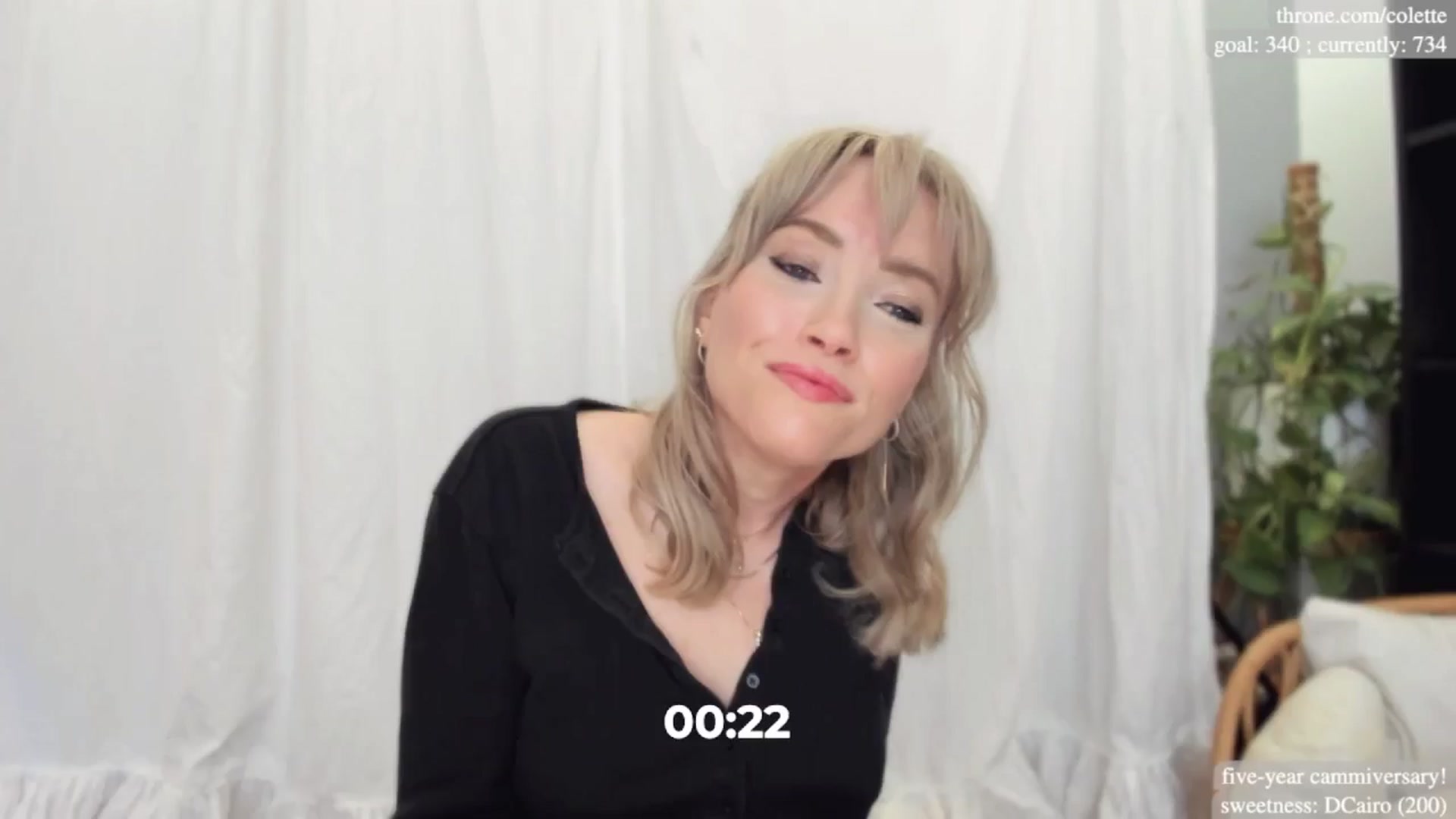 Gallery image thumbnail from coletteclaude's myfreecams stream on, 11/13/2024, 21:13 image 1 of 20