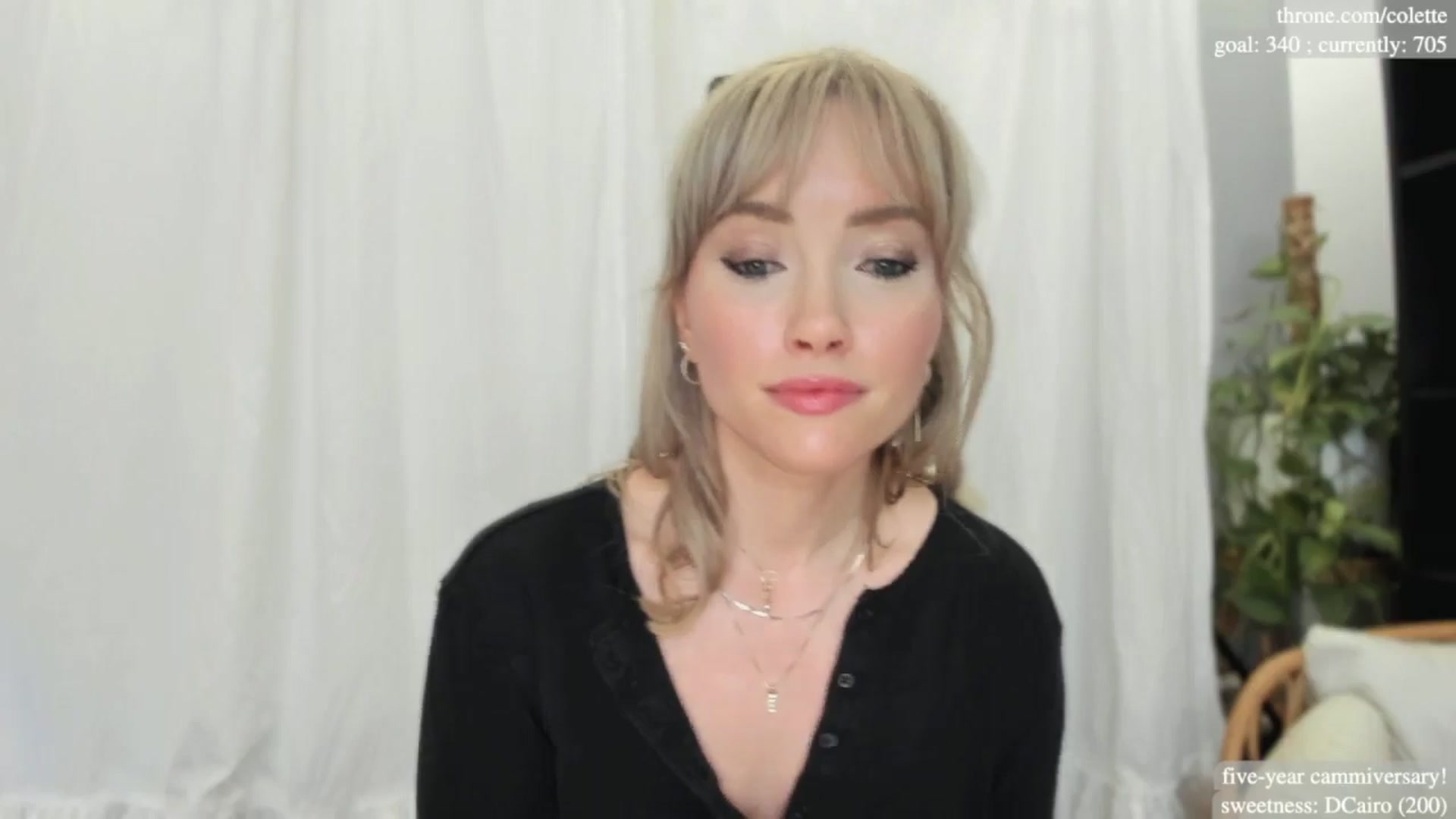 Gallery image thumbnail from coletteclaude's myfreecams stream on, 11/13/2024, 21:13 image 11 of 20