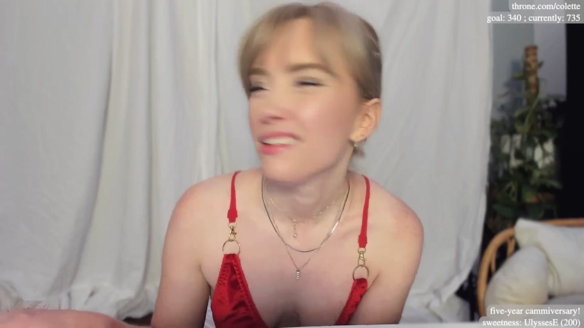 Gallery image thumbnail from coletteclaude's myfreecams stream on, 11/15/2024, 19:27 image 6 of 20