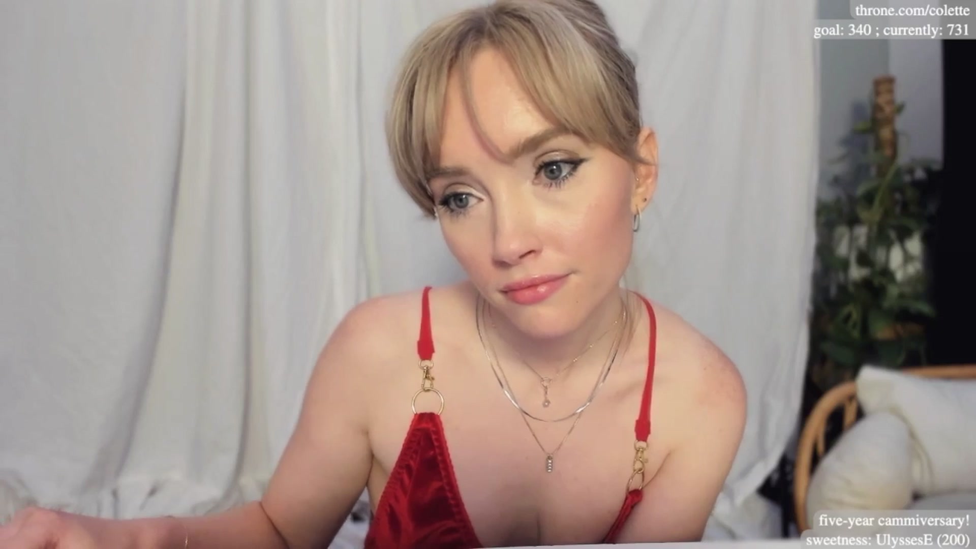 Gallery image thumbnail from coletteclaude's myfreecams stream on, 11/15/2024, 20:48 image 8 of 20