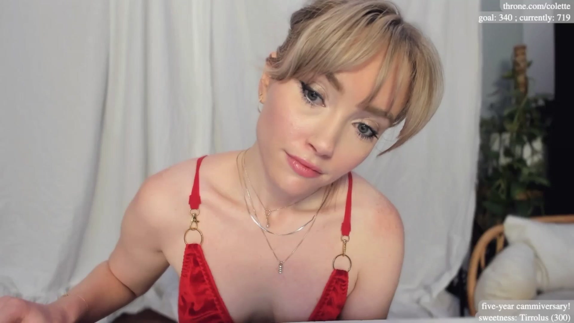 Gallery image thumbnail from coletteclaude's myfreecams stream on, 11/15/2024, 20:48 image 20 of 20