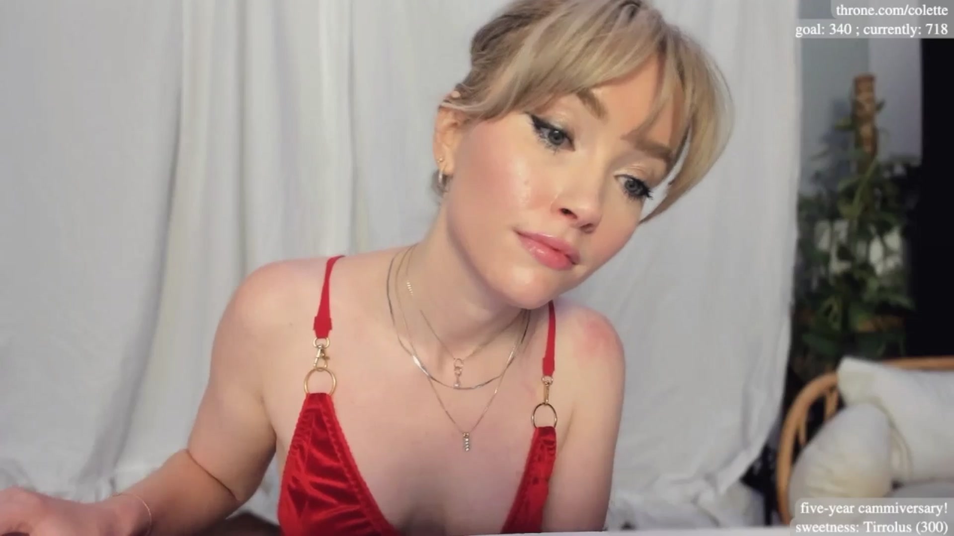 Gallery image thumbnail from coletteclaude's myfreecams stream on, 11/15/2024, 20:48 image 15 of 20