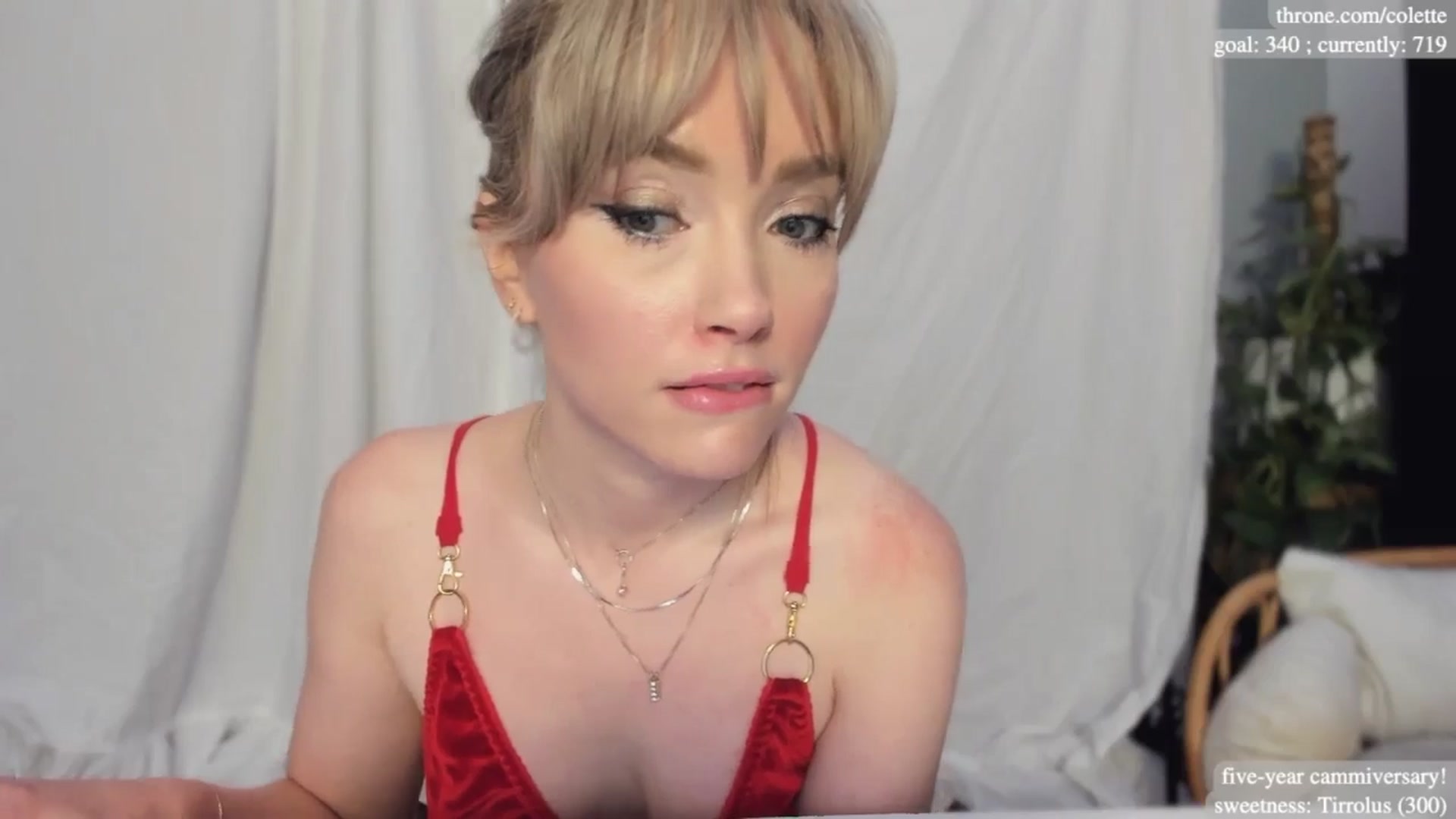 Gallery image thumbnail from coletteclaude's myfreecams stream on, 11/15/2024, 20:48 image 17 of 20