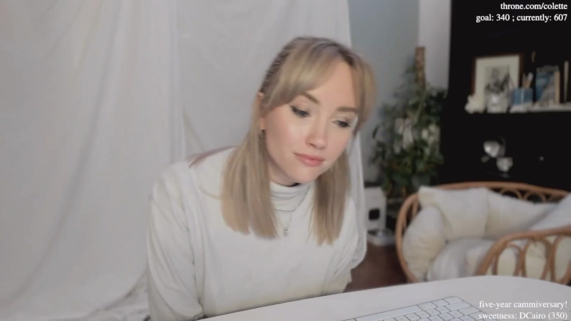 Gallery image thumbnail from coletteclaude's myfreecams stream on, 11/18/2024, 21:26 image 10 of 20
