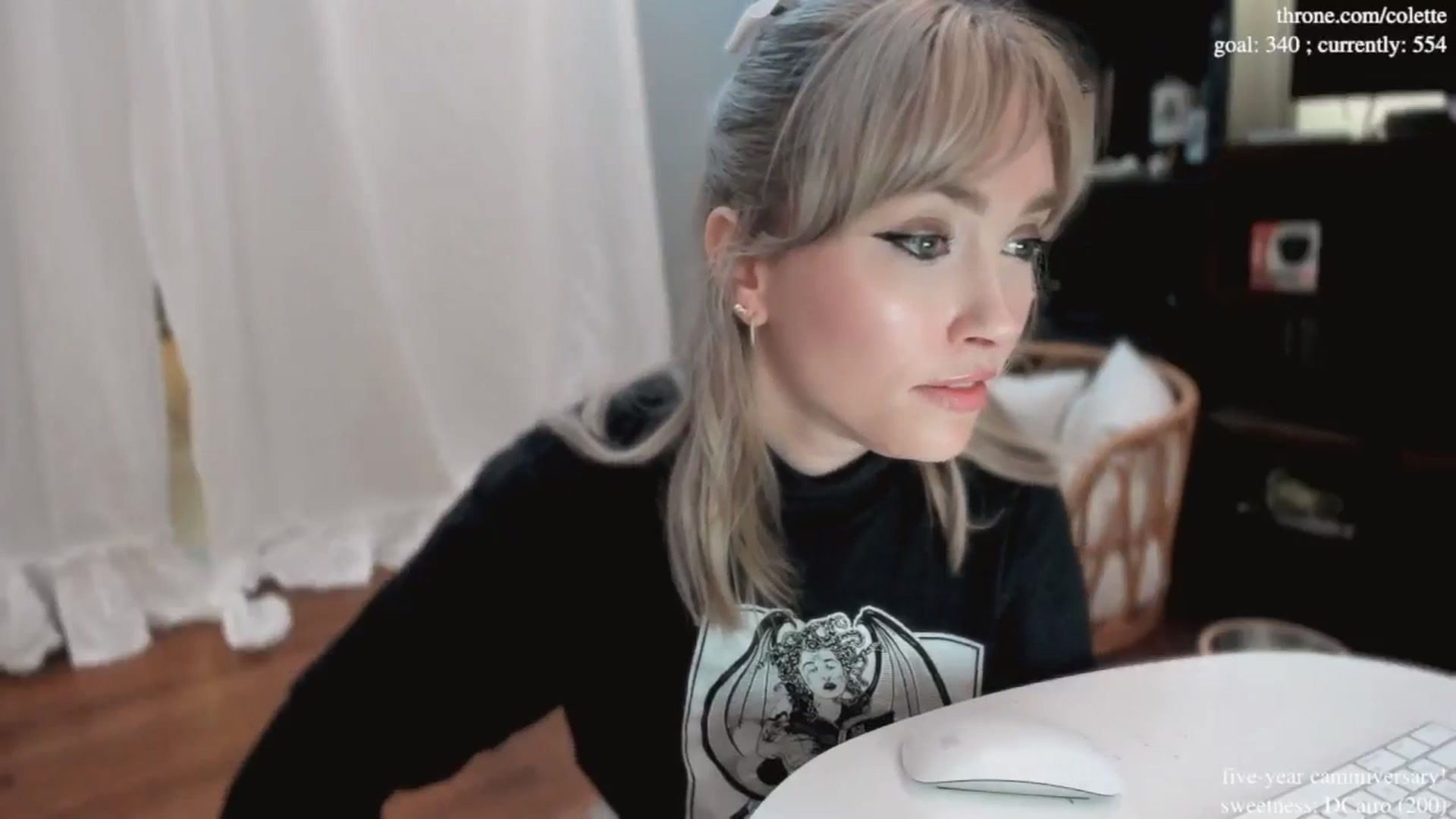 Gallery image thumbnail from coletteclaude's myfreecams stream on, 11/20/2024, 21:08 image 13 of 20