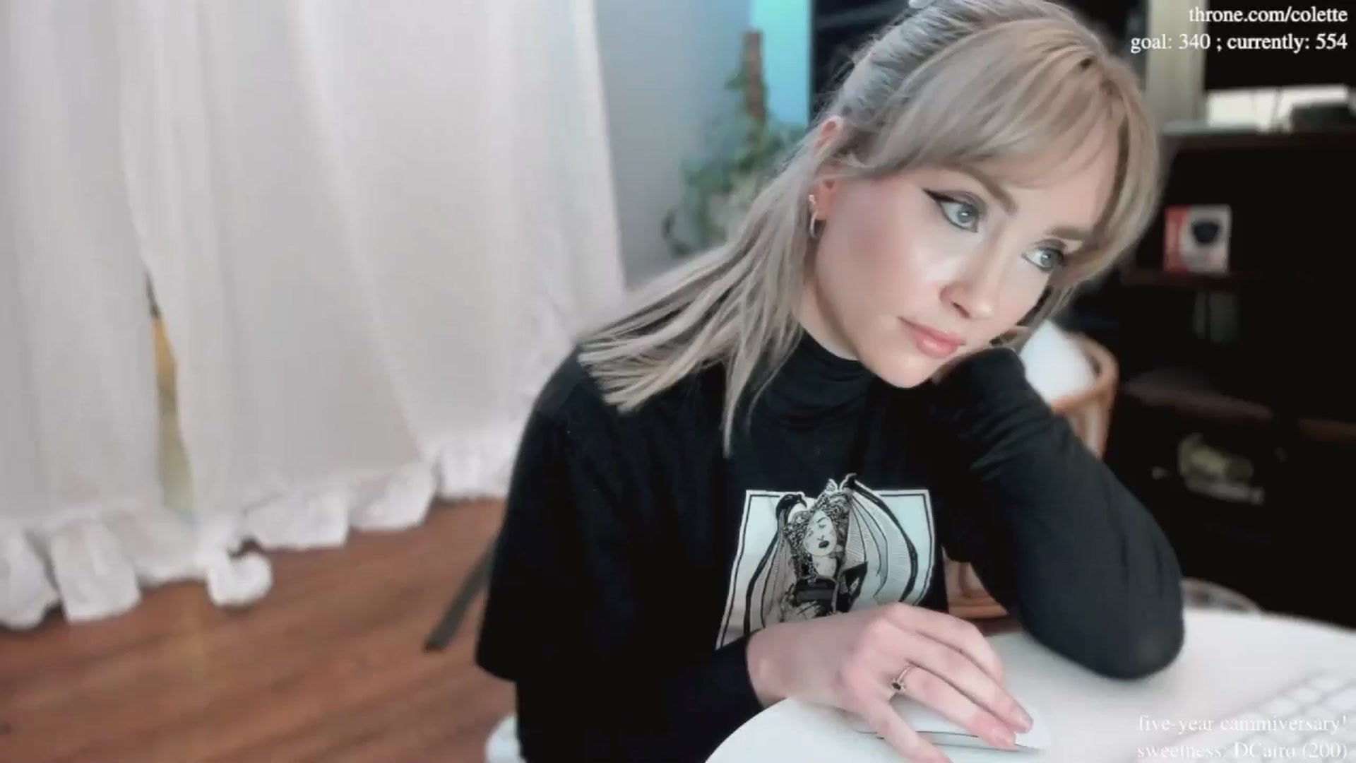 Gallery image thumbnail from coletteclaude's myfreecams stream on, 11/20/2024, 21:08 image 11 of 20