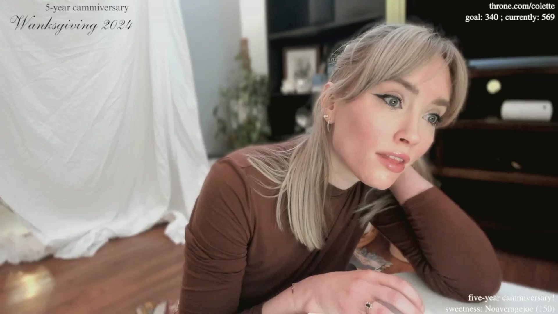 Gallery image thumbnail from coletteclaude's myfreecams stream on, 11/21/2024, 20:49 image 13 of 20