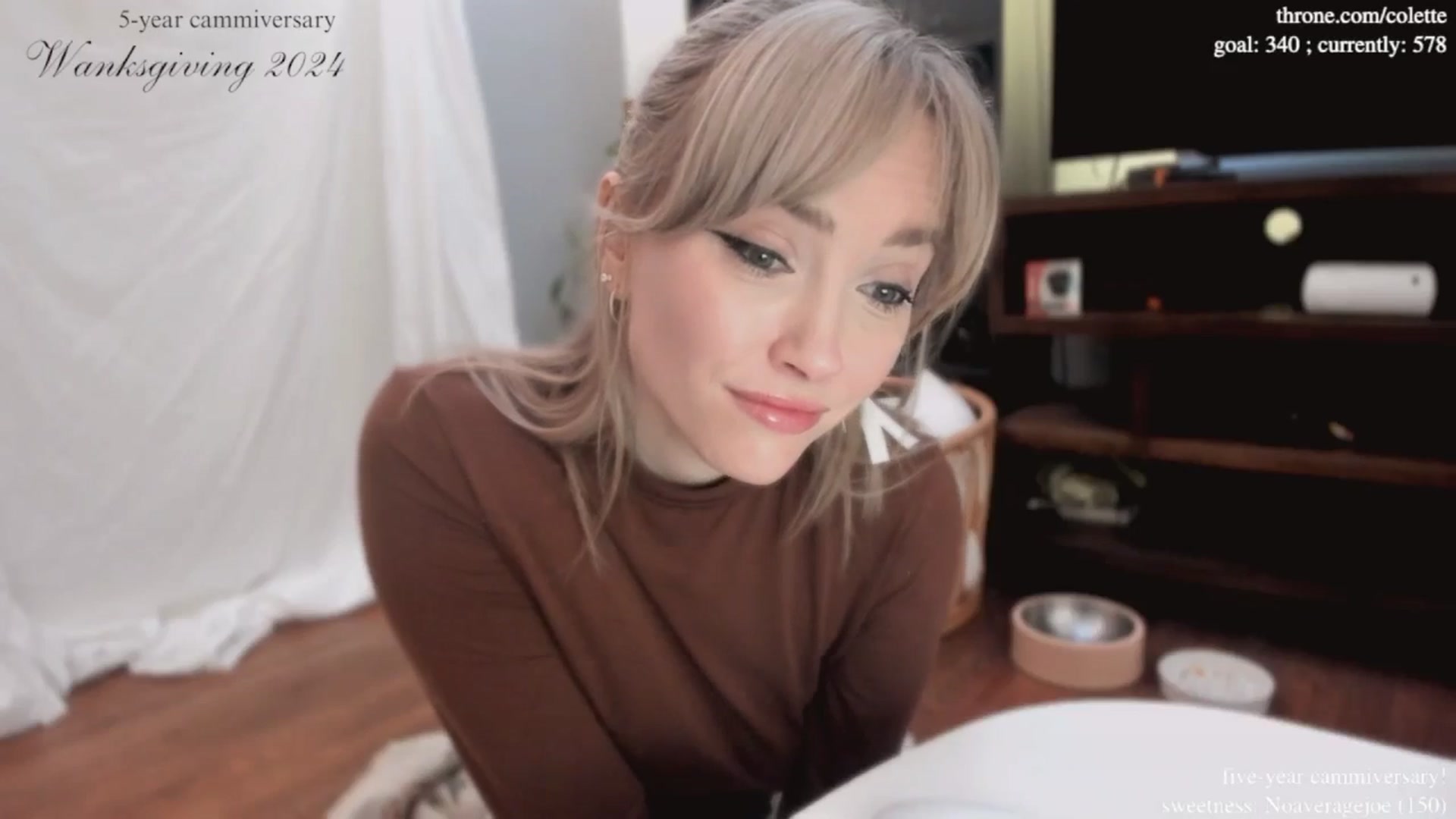 Gallery image thumbnail from coletteclaude's myfreecams stream on, 11/21/2024, 20:49 image 5 of 20