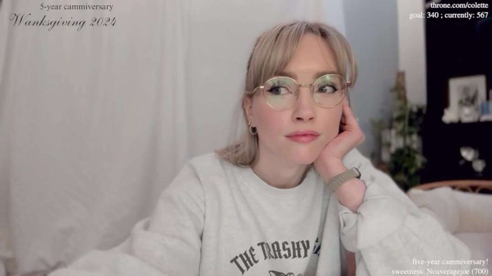 Gallery image thumbnail from coletteclaude's myfreecams stream on, 11/22/2024, 21:16 image 8 of 20
