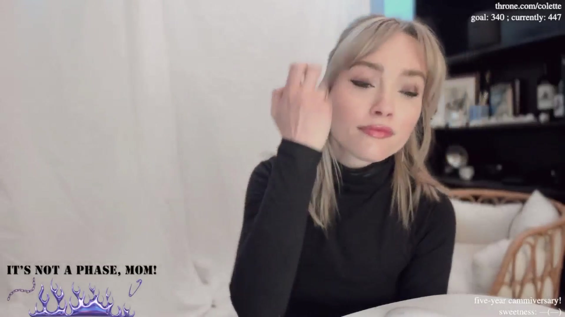 Gallery image thumbnail from coletteclaude's myfreecams stream on, 11/25/2024, 18:22 image 6 of 20