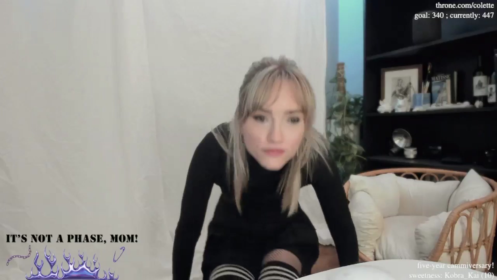 Gallery image thumbnail from coletteclaude's myfreecams stream on, 11/25/2024, 18:22 image 9 of 20