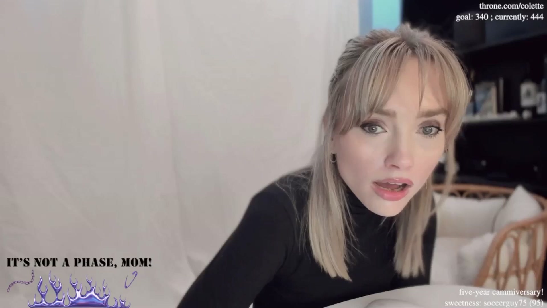 Gallery image thumbnail from coletteclaude's myfreecams stream on, 11/25/2024, 18:22 image 18 of 20