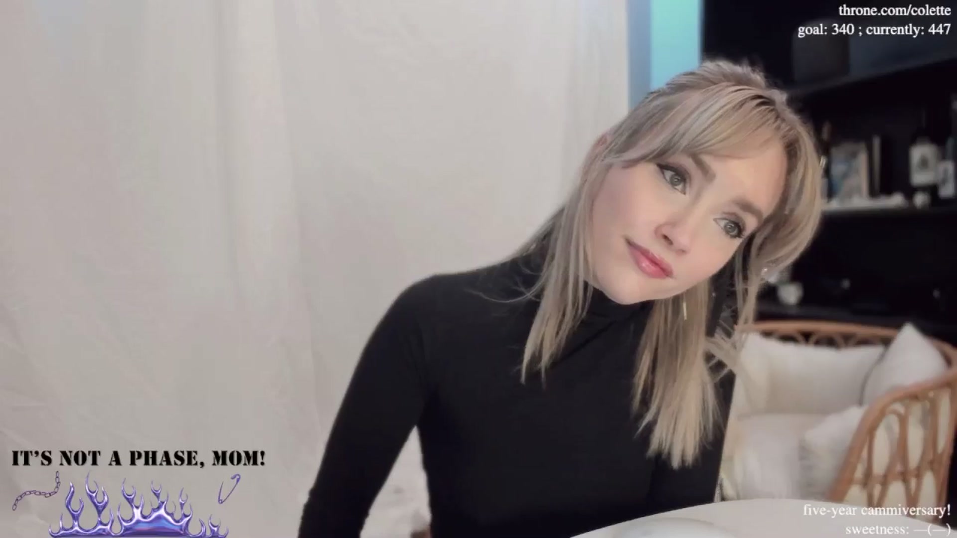Gallery image thumbnail from coletteclaude's myfreecams stream on, 11/25/2024, 18:22 image 8 of 20
