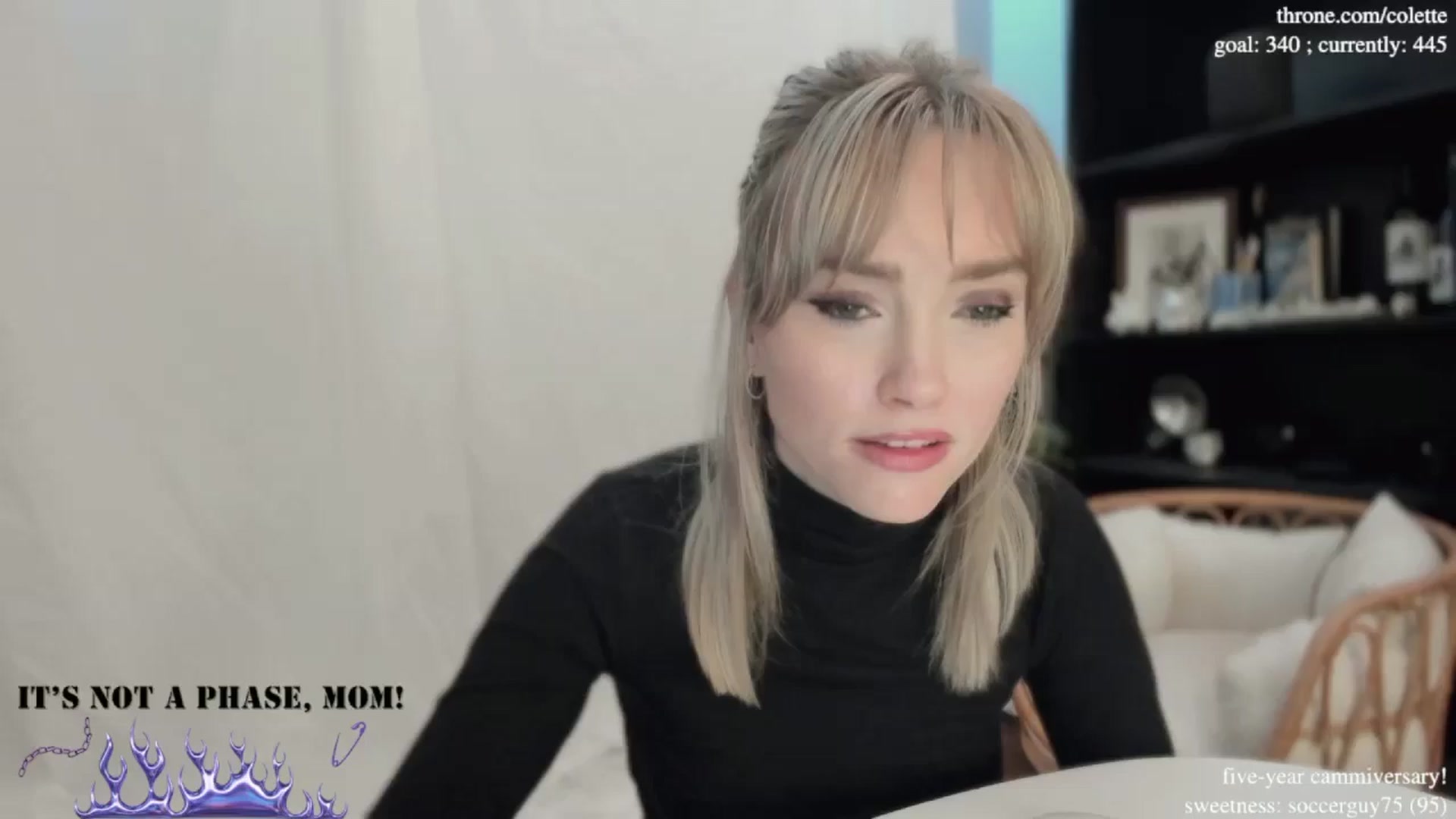 Gallery image thumbnail from coletteclaude's myfreecams stream on, 11/25/2024, 18:22 image 19 of 20