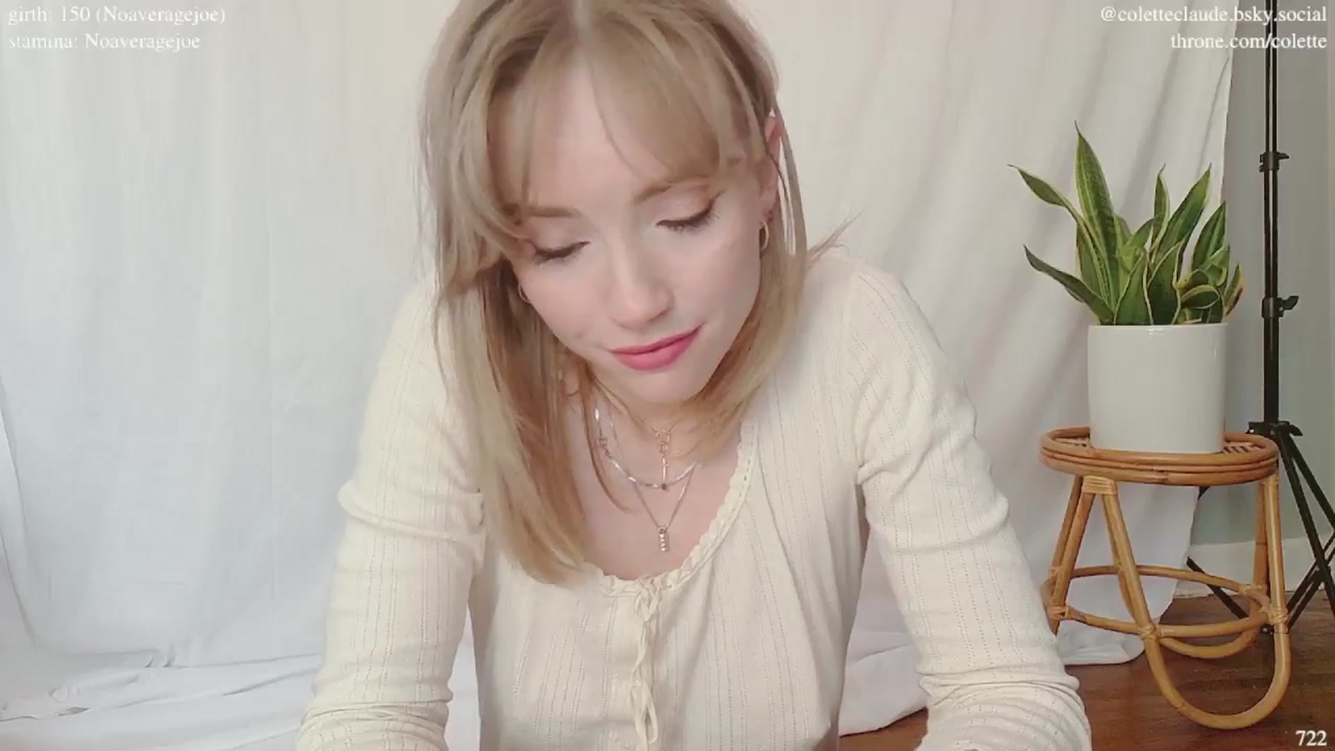 Gallery image thumbnail from coletteclaude's myfreecams stream on, 03/03/2025, 21:09 image 20 of 20
