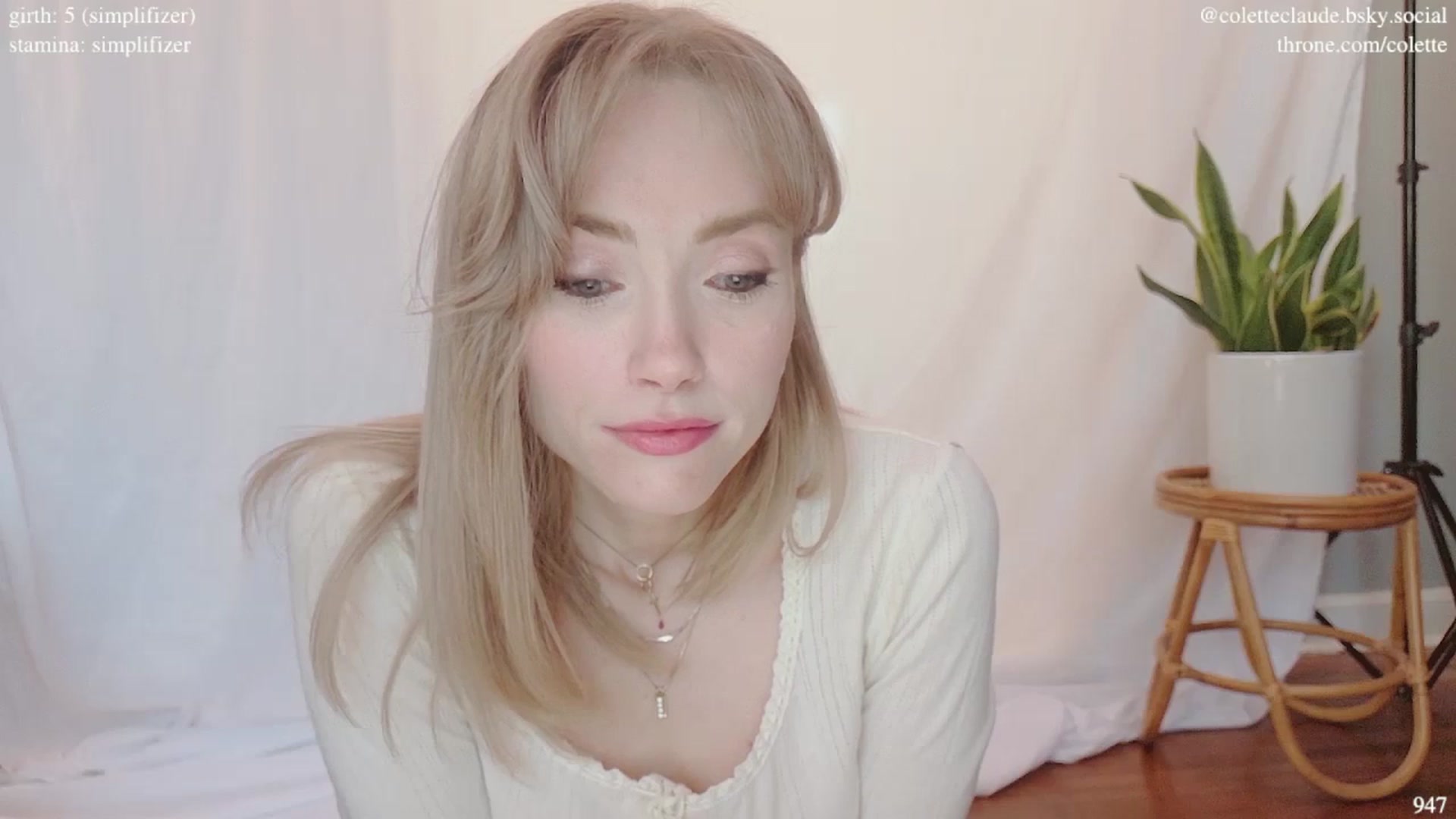 Gallery image thumbnail from coletteclaude's myfreecams stream on, 03/03/2025, 21:09 image 5 of 20