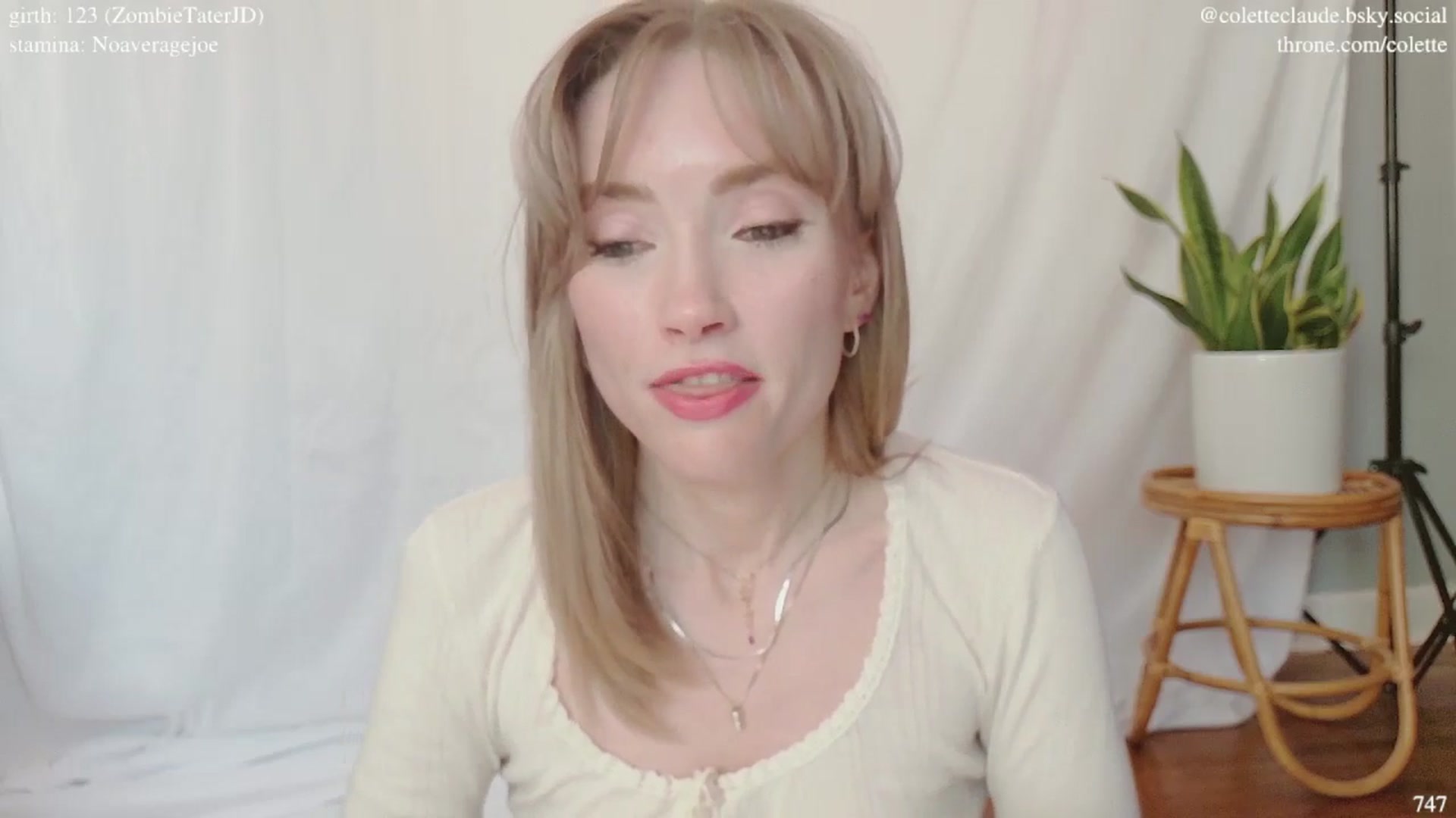 Gallery image thumbnail from coletteclaude's myfreecams stream on, 03/03/2025, 21:09 image 18 of 20