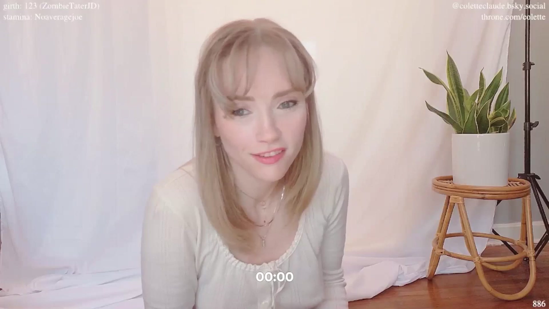 Gallery image thumbnail from coletteclaude's myfreecams stream on, 03/03/2025, 21:09 image 9 of 20