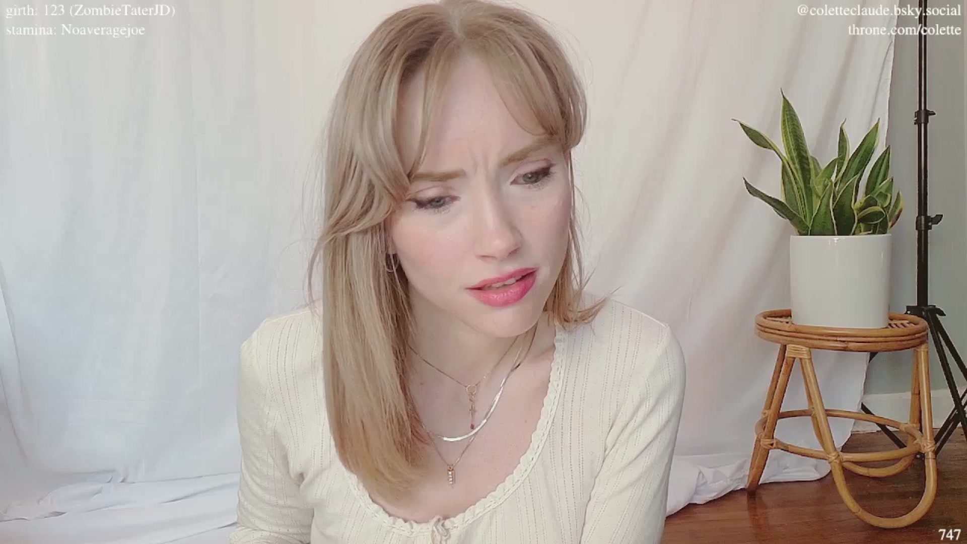 Gallery image thumbnail from coletteclaude's myfreecams stream on, 03/03/2025, 21:09 image 17 of 20
