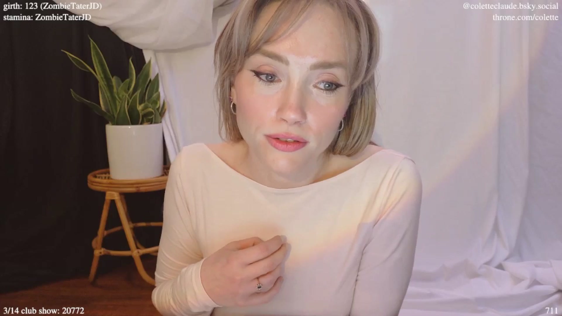 Gallery image thumbnail from coletteclaude's myfreecams stream on, 03/10/2025, 20:26 image 5 of 20