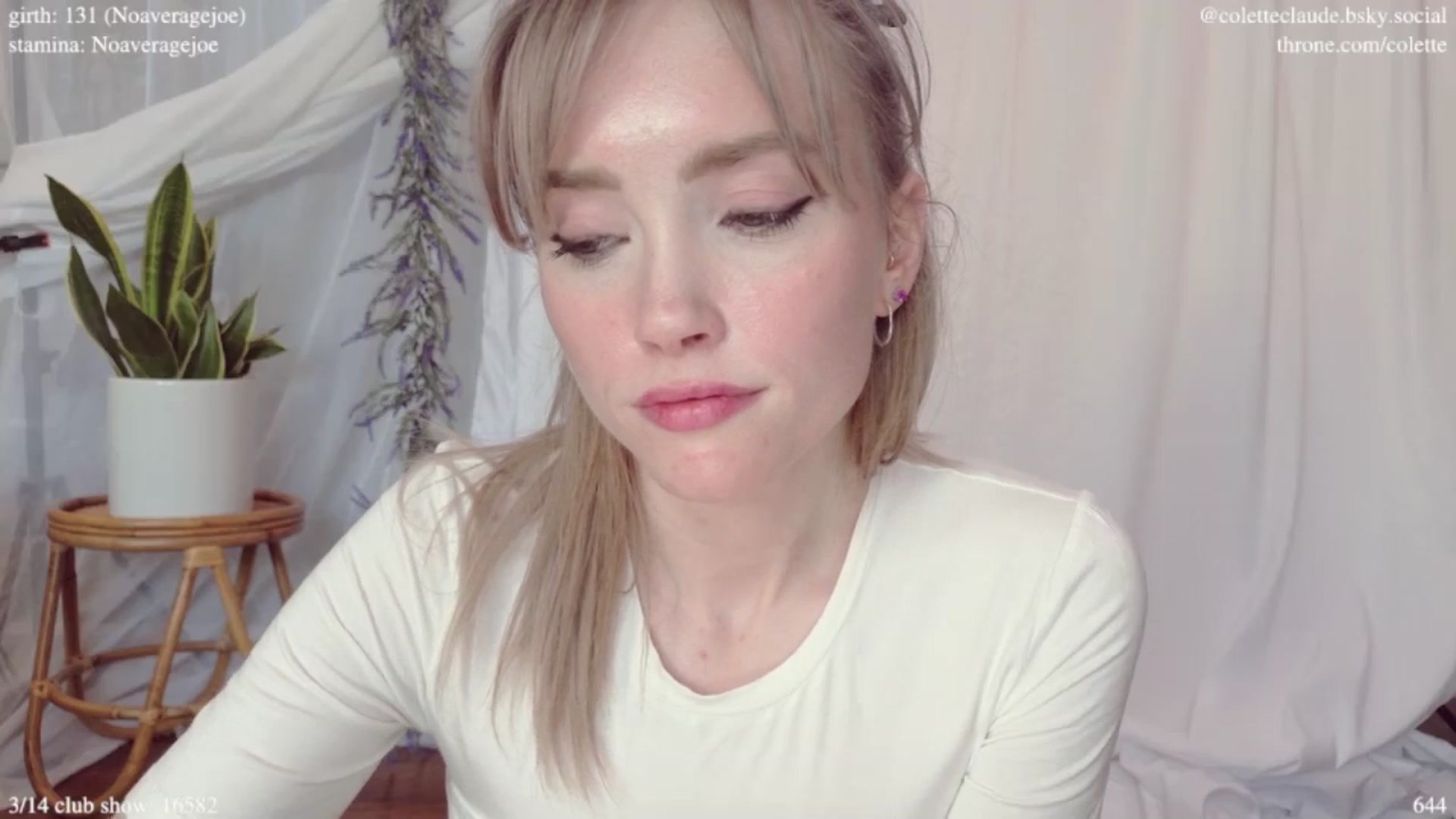 Gallery image thumbnail from coletteclaude's myfreecams stream on, 03/11/2025, 20:25 image 15 of 20