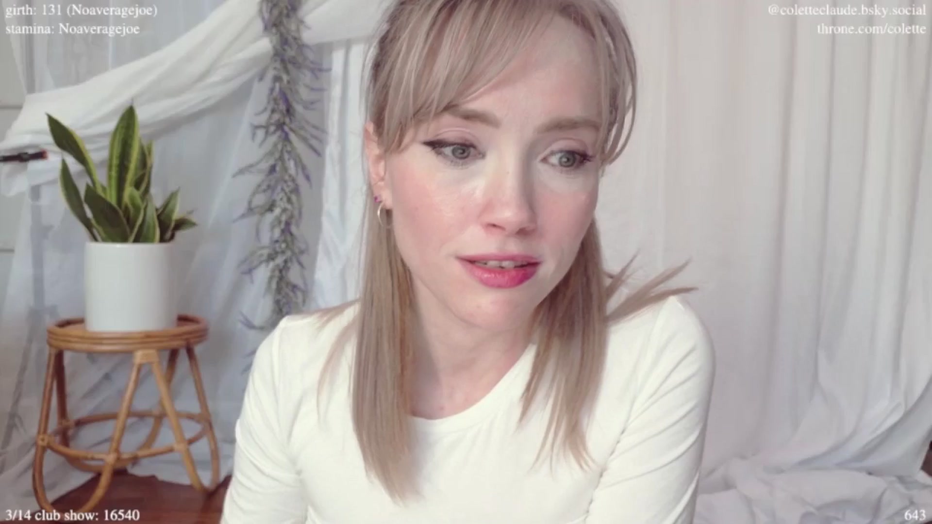 Gallery image thumbnail from coletteclaude's myfreecams stream on, 03/11/2025, 20:25 image 19 of 20