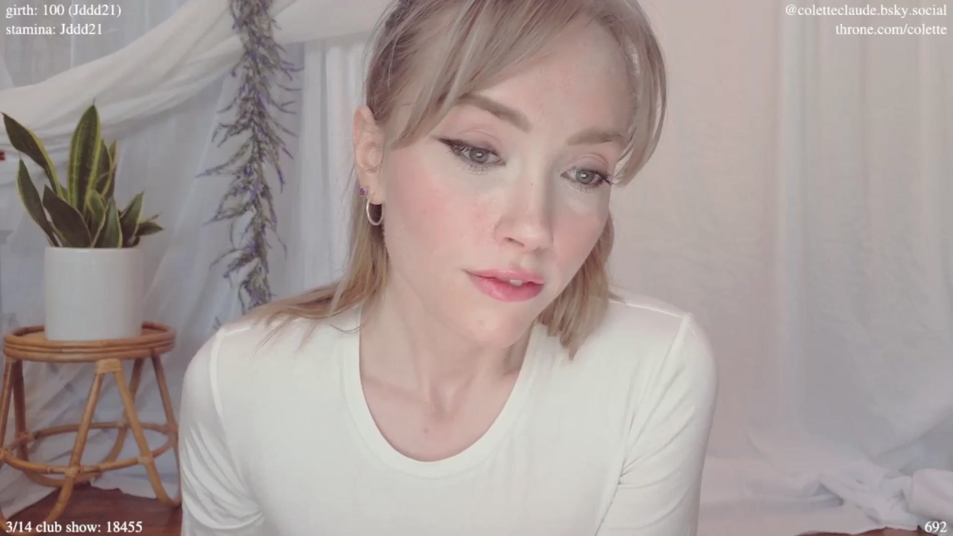 Gallery image thumbnail from coletteclaude's myfreecams stream on, 03/11/2025, 20:25 image 3 of 20