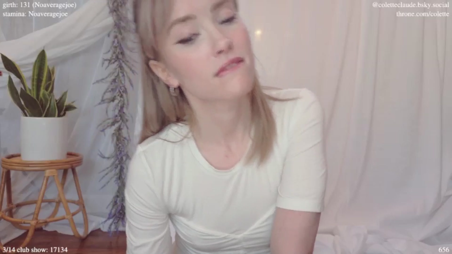 Gallery image thumbnail from coletteclaude's myfreecams stream on, 03/11/2025, 20:25 image 7 of 20