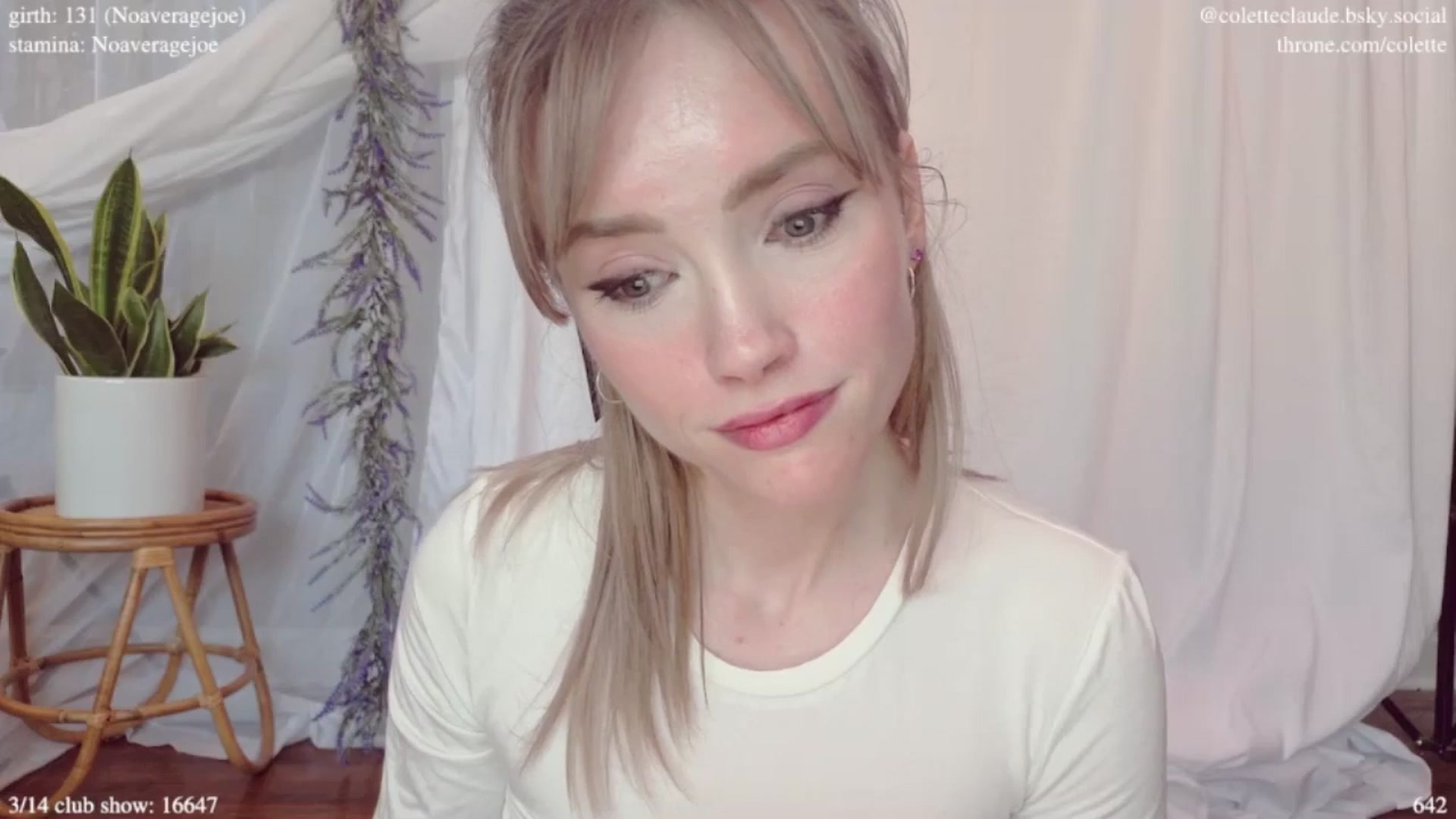 Gallery image thumbnail from coletteclaude's myfreecams stream on, 03/11/2025, 20:25 image 12 of 20